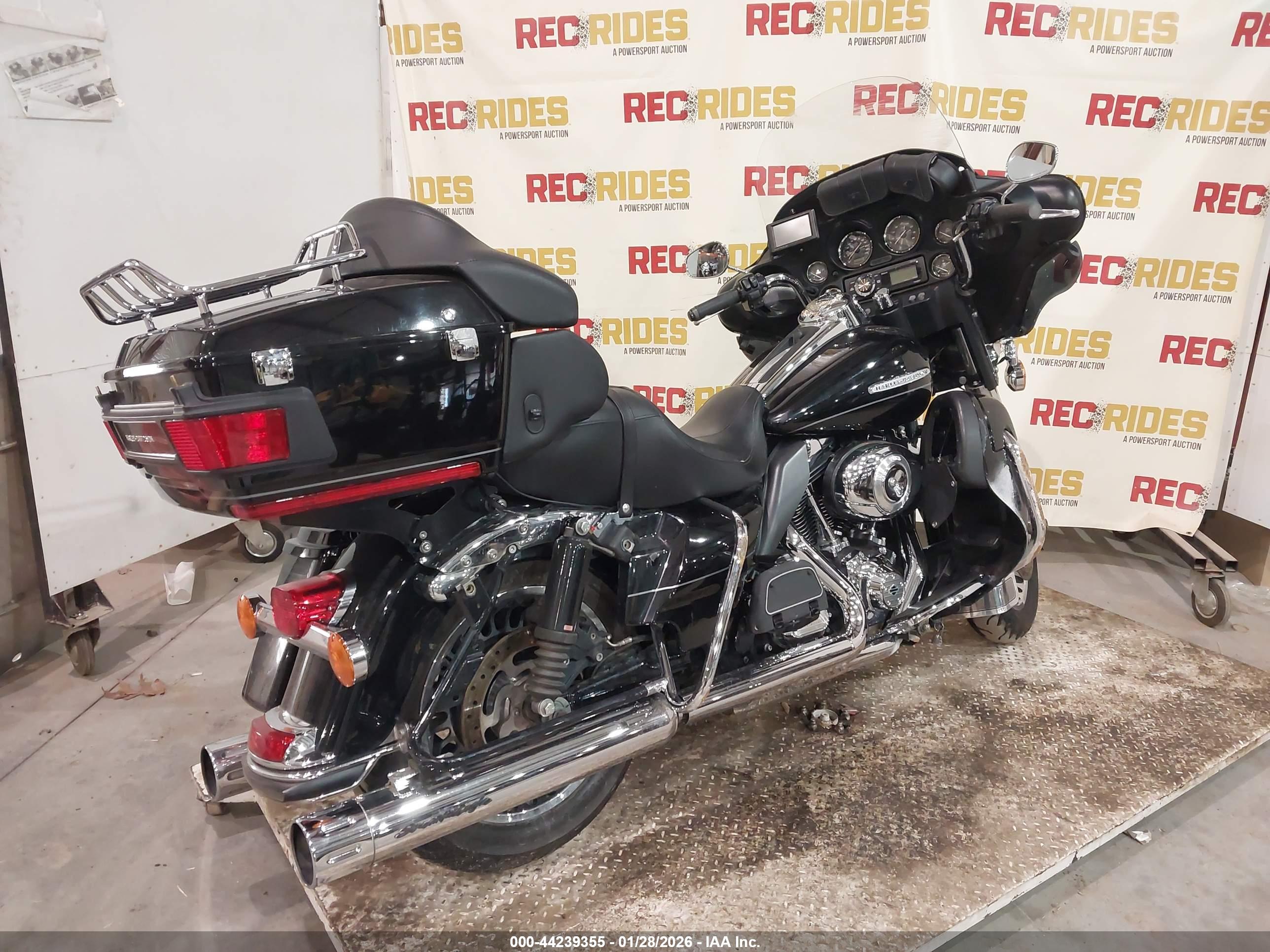 HARLEY-DAVIDSON FLHTK image 4