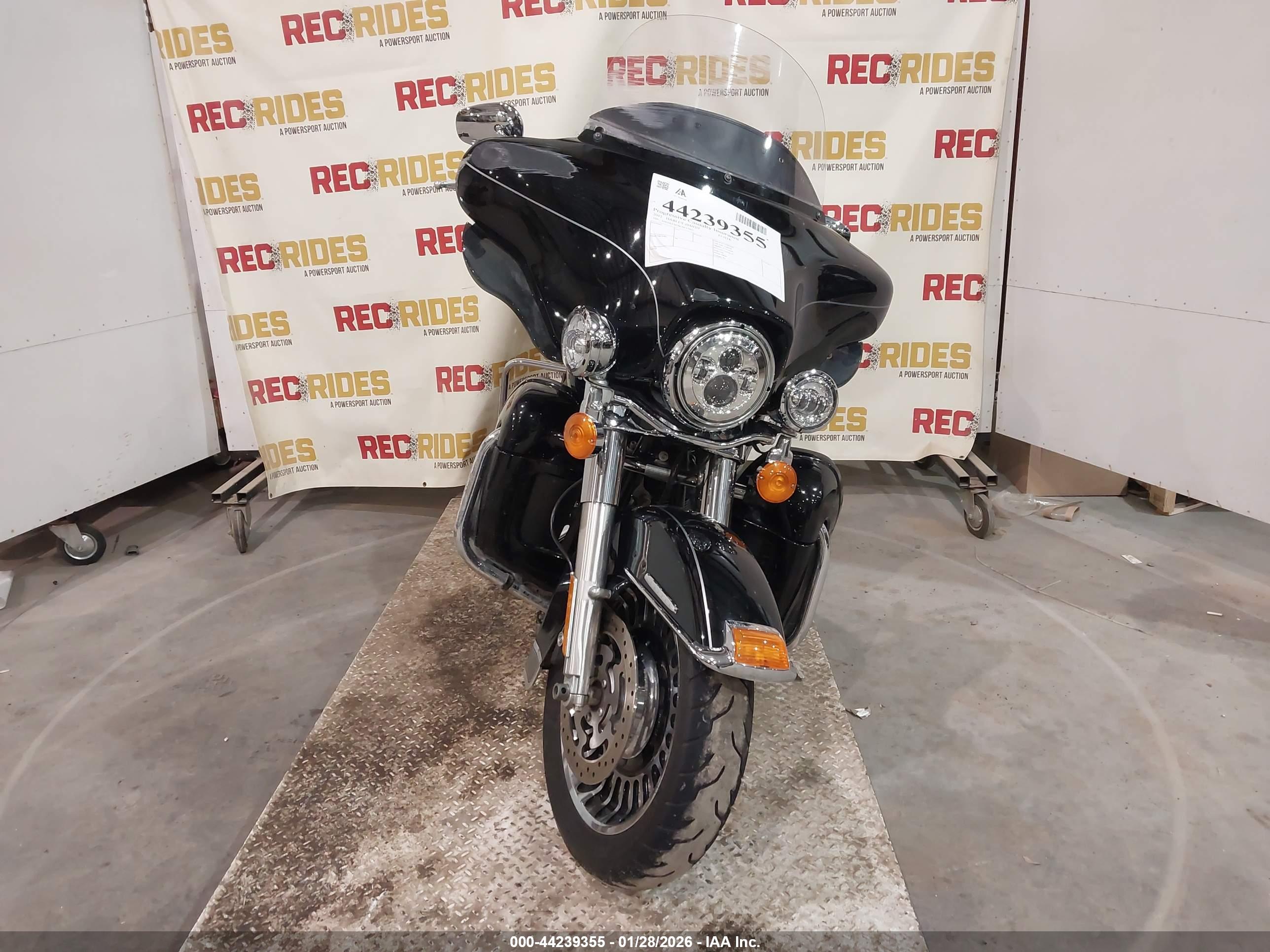 HARLEY-DAVIDSON FLHTK image 5