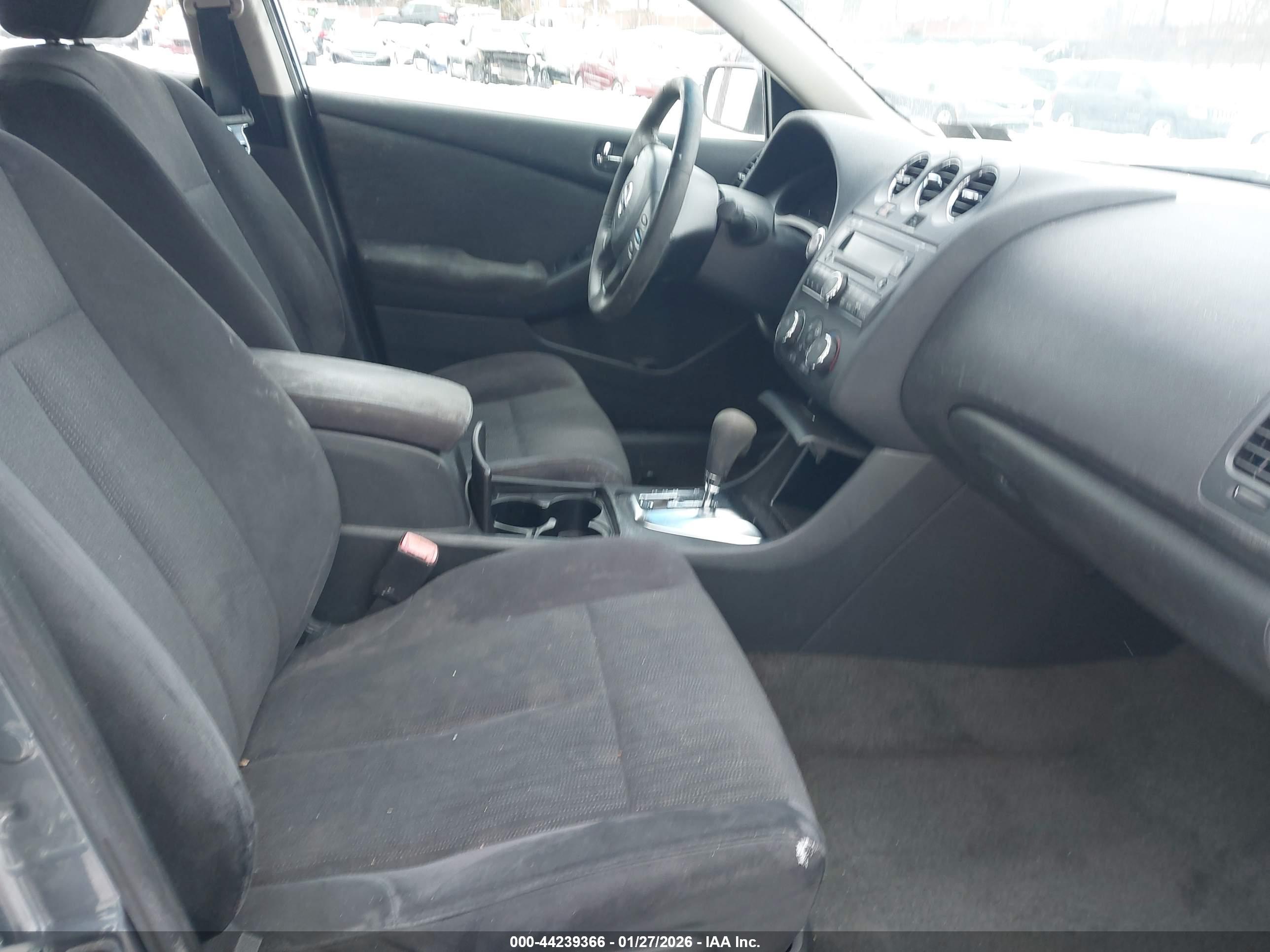 NISSAN ALTIMA image 5