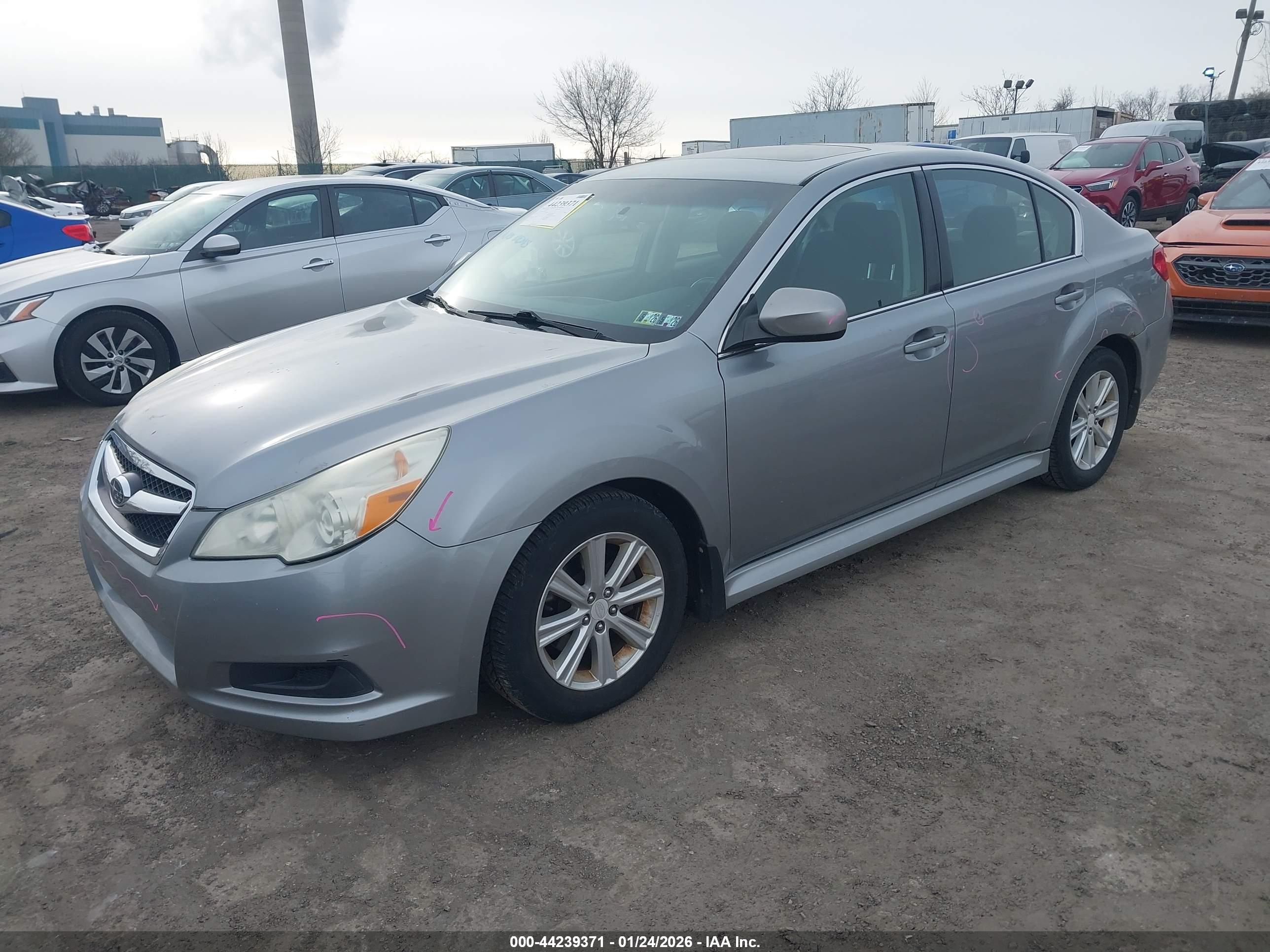 SUBARU LEGACY image 2