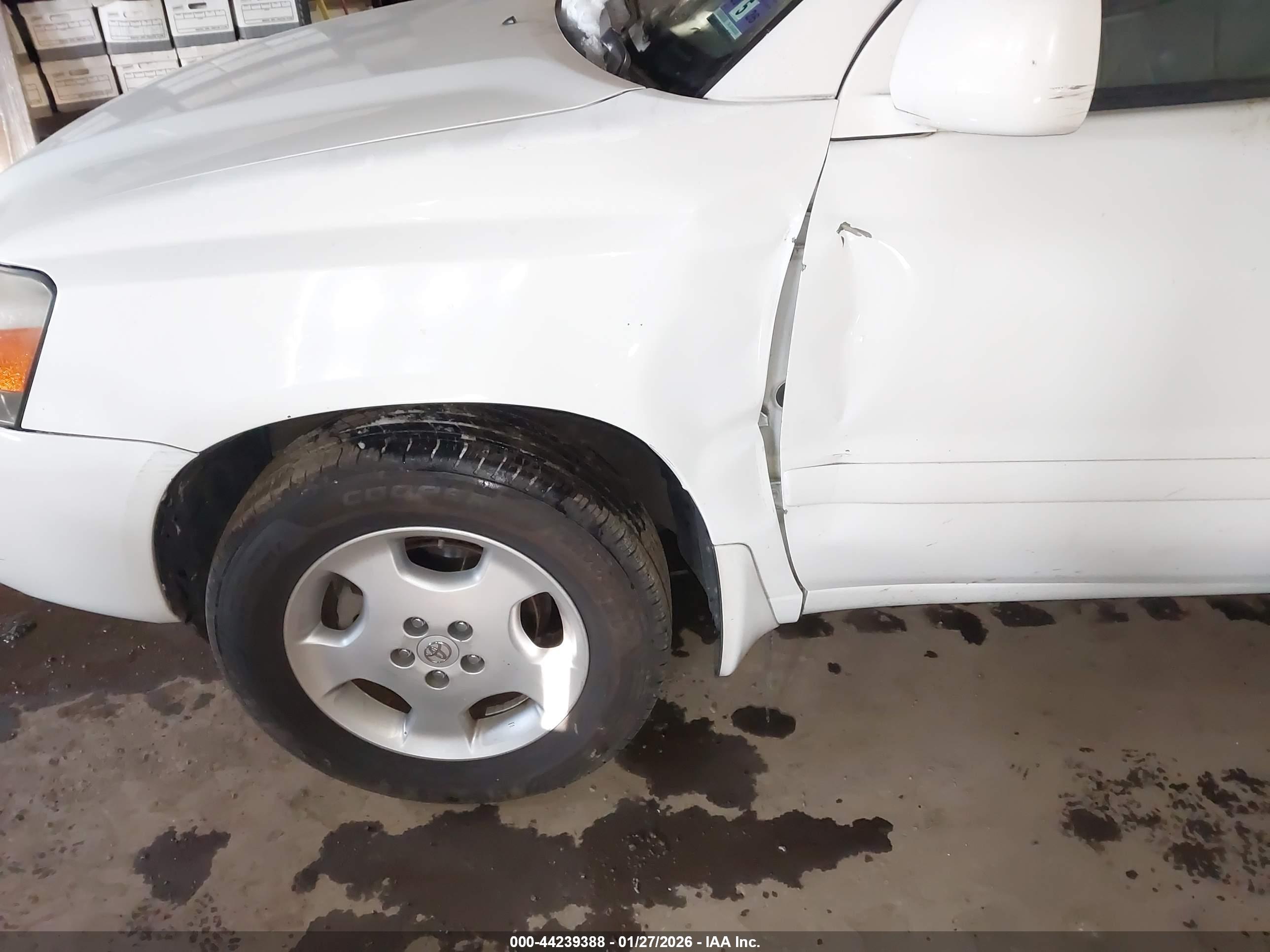 TOYOTA HIGHLANDER image 6