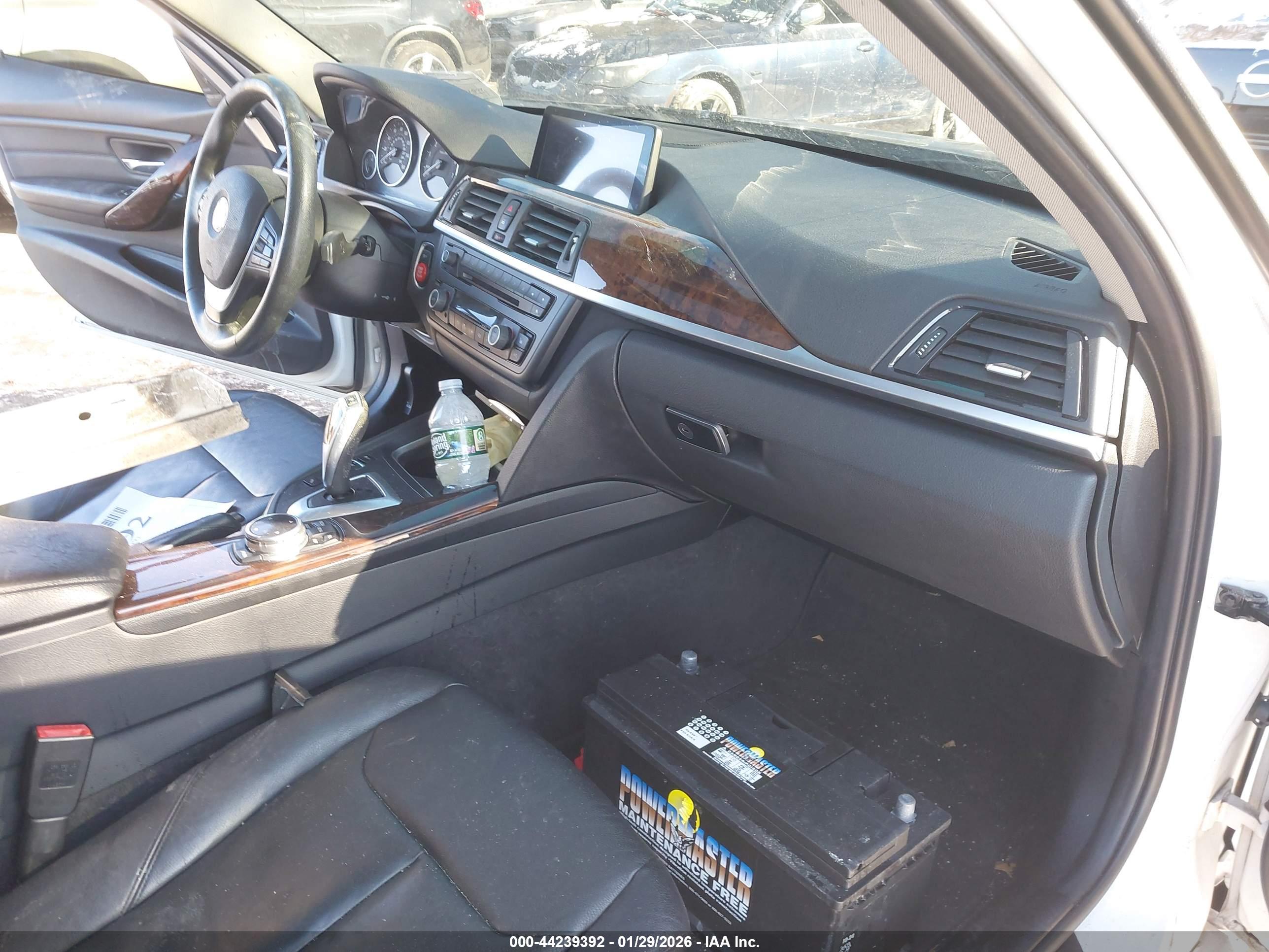 BMW 335I image 5
