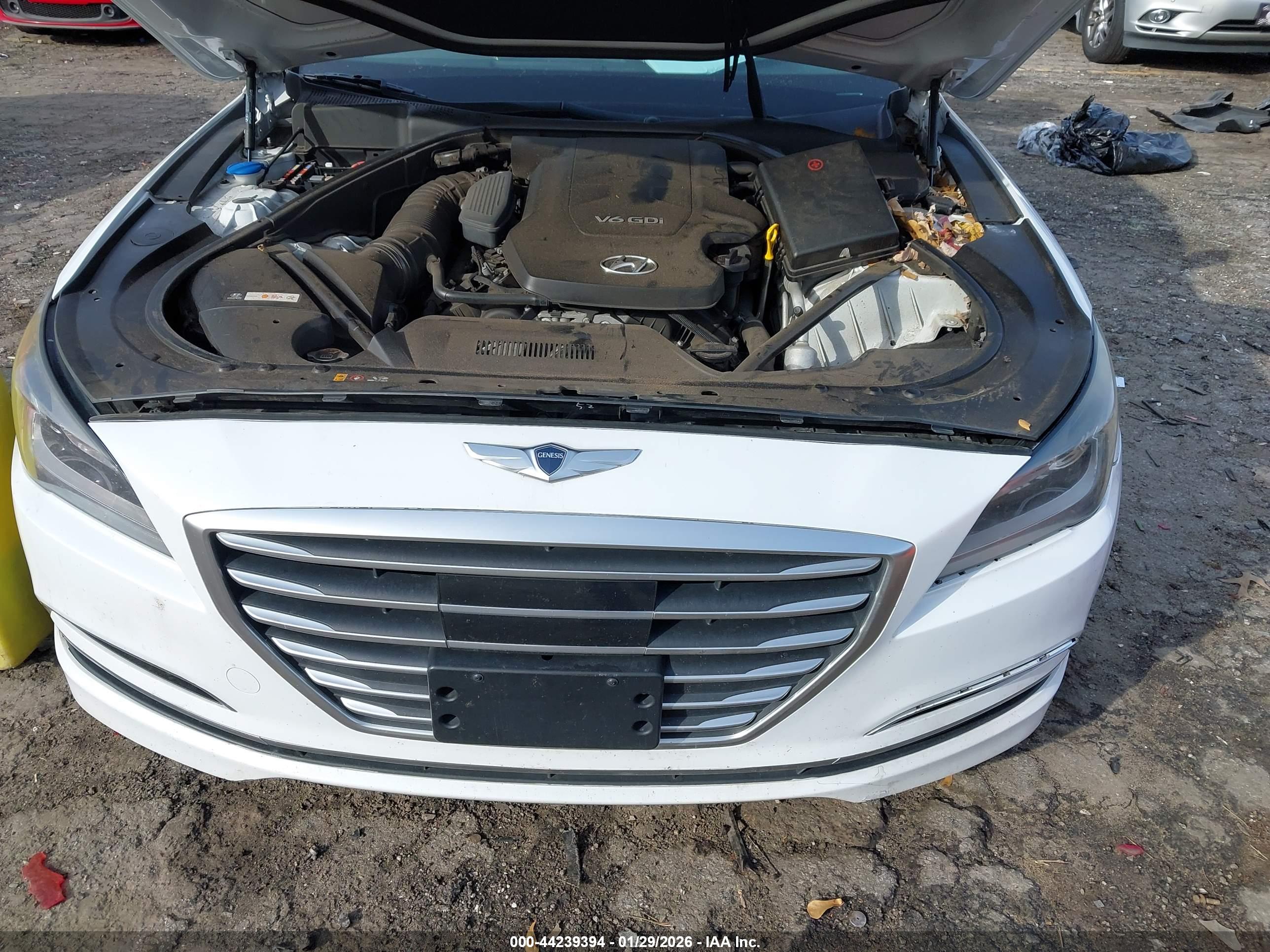 HYUNDAI GENESIS image 10