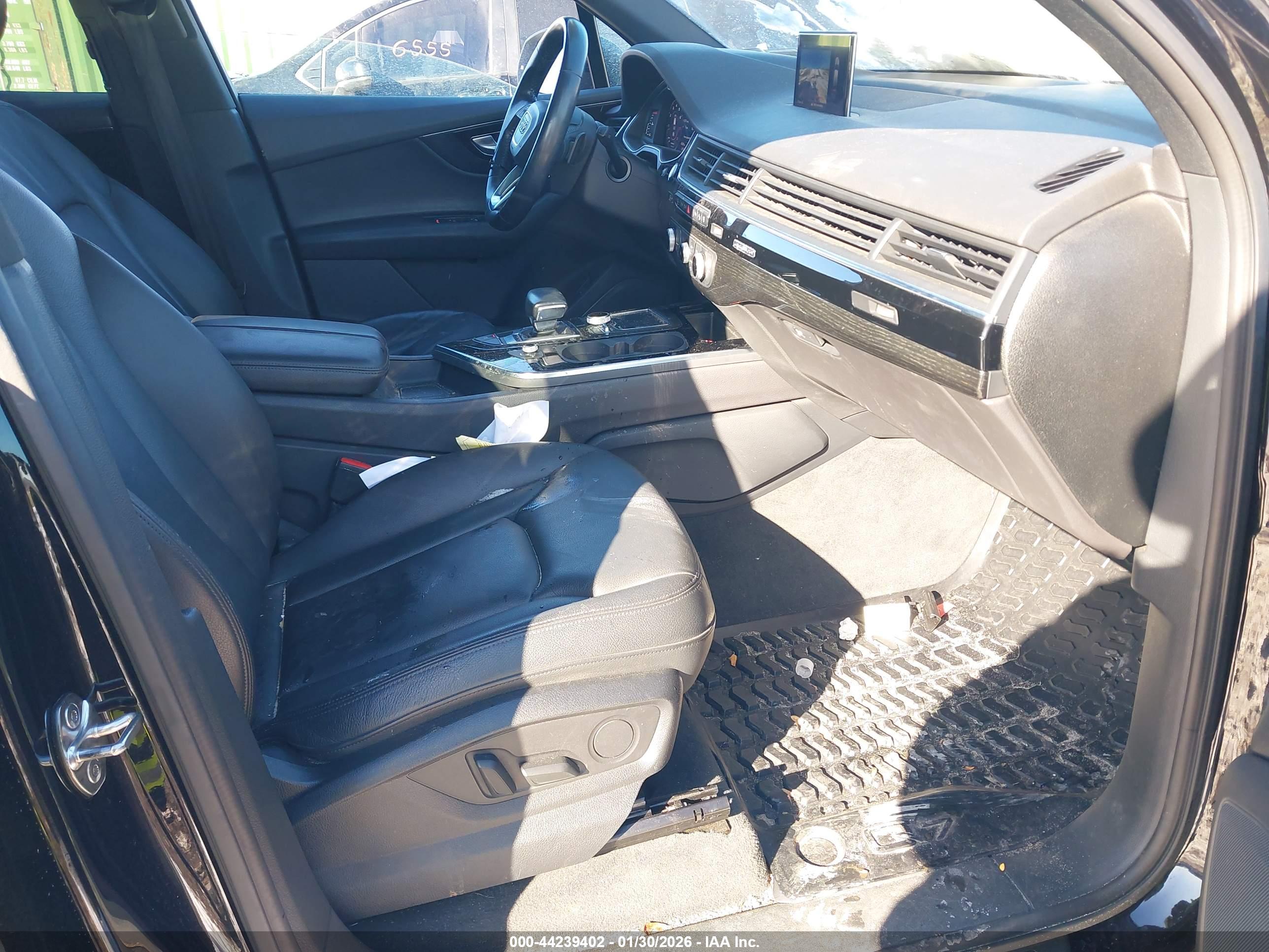 AUDI Q7 image 5