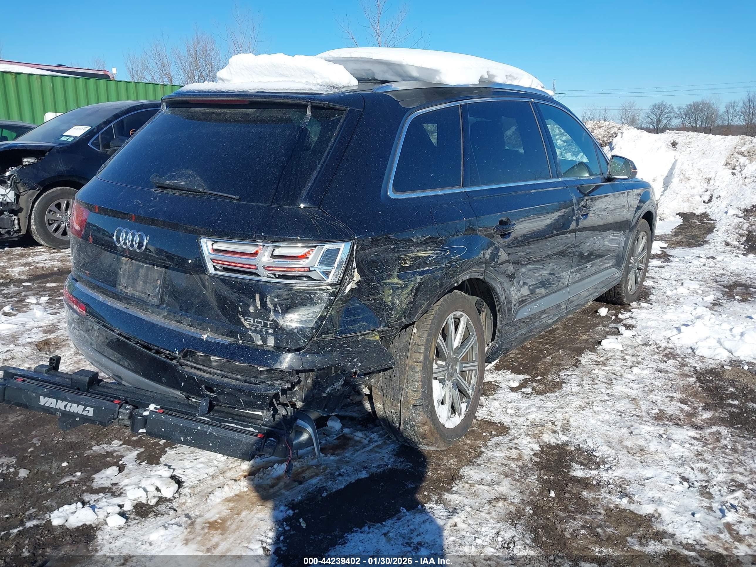AUDI Q7 image 6