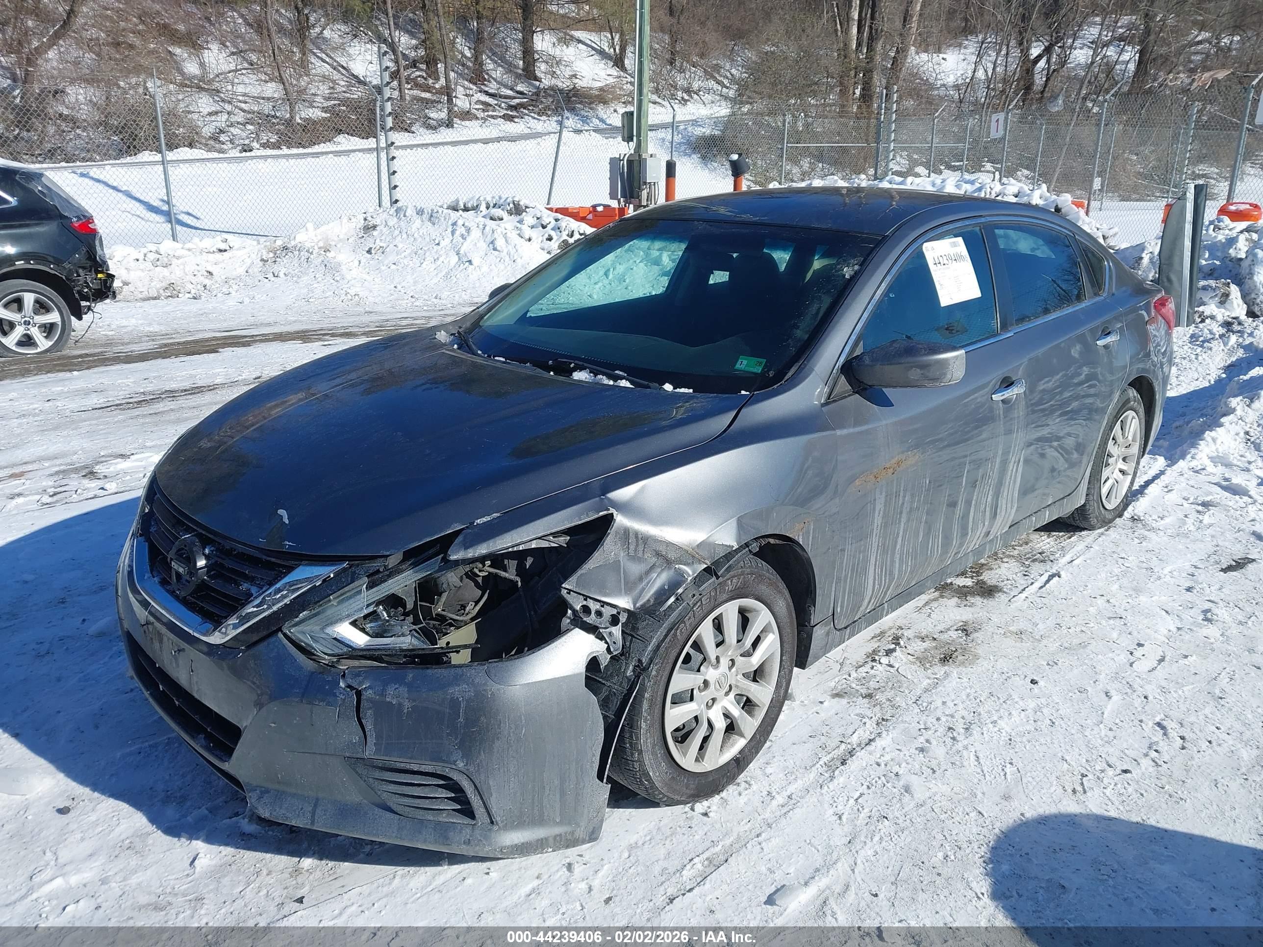 NISSAN ALTIMA image 2