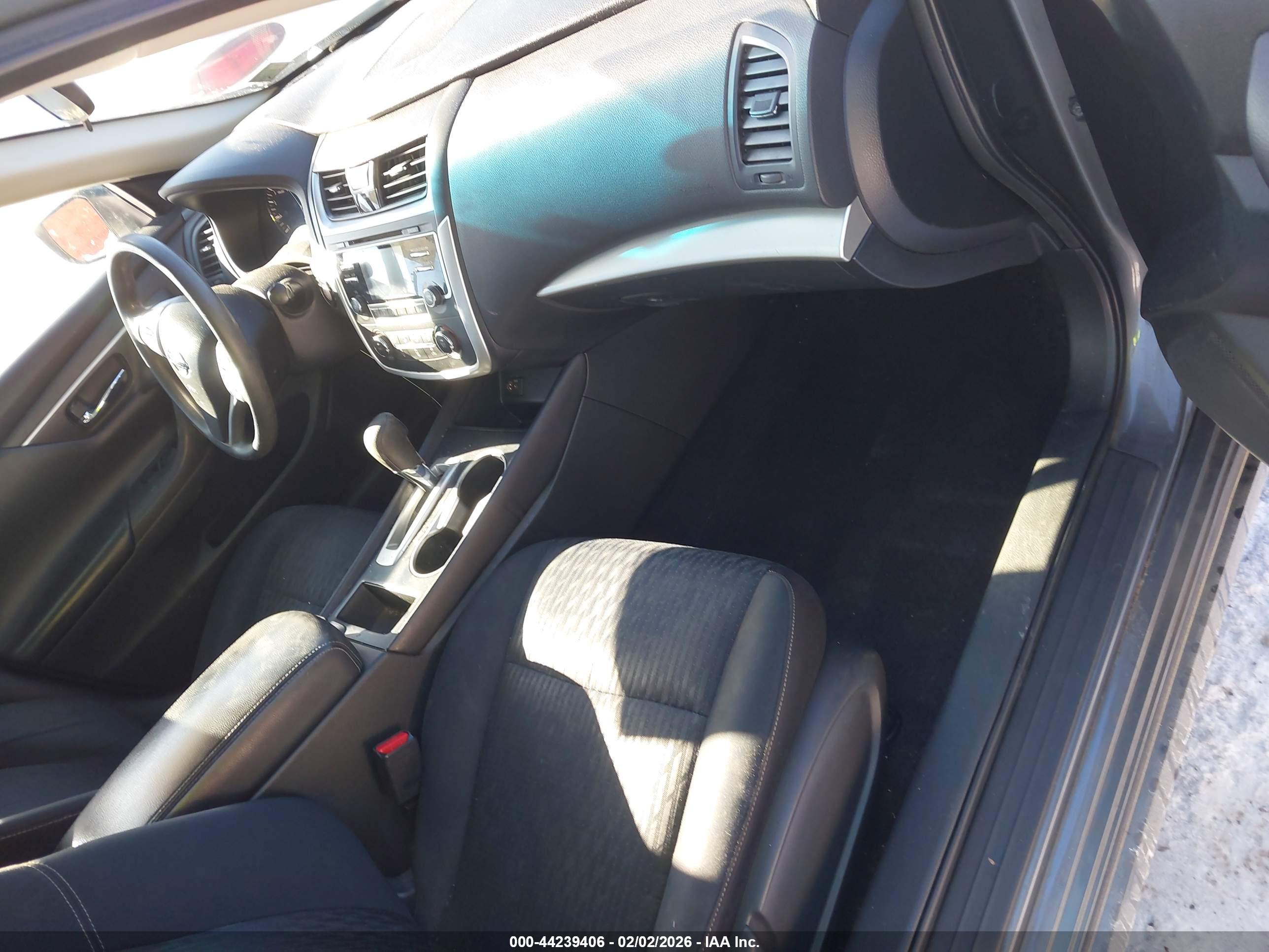 NISSAN ALTIMA image 5