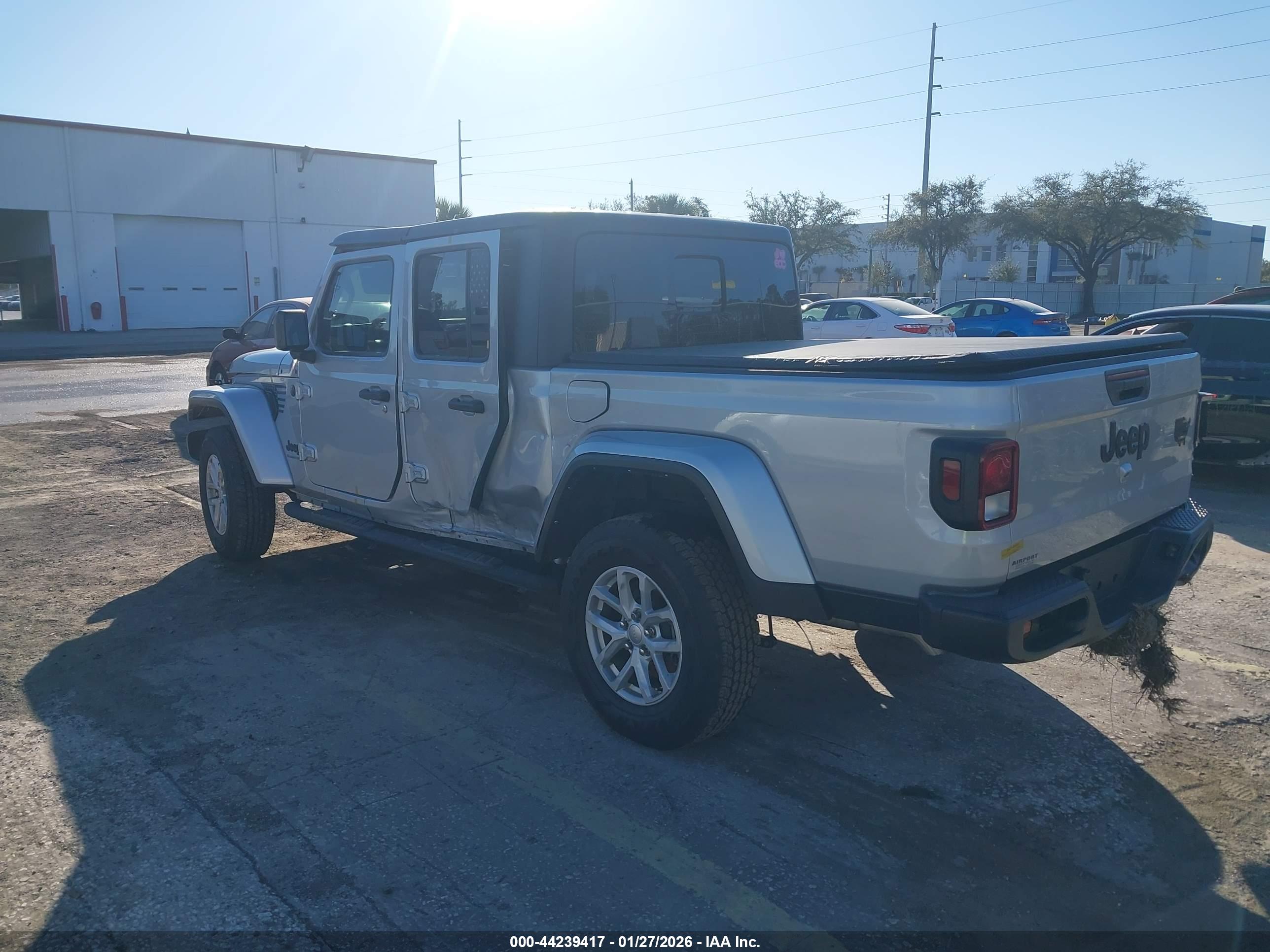 JEEP GLADIATOR image 3