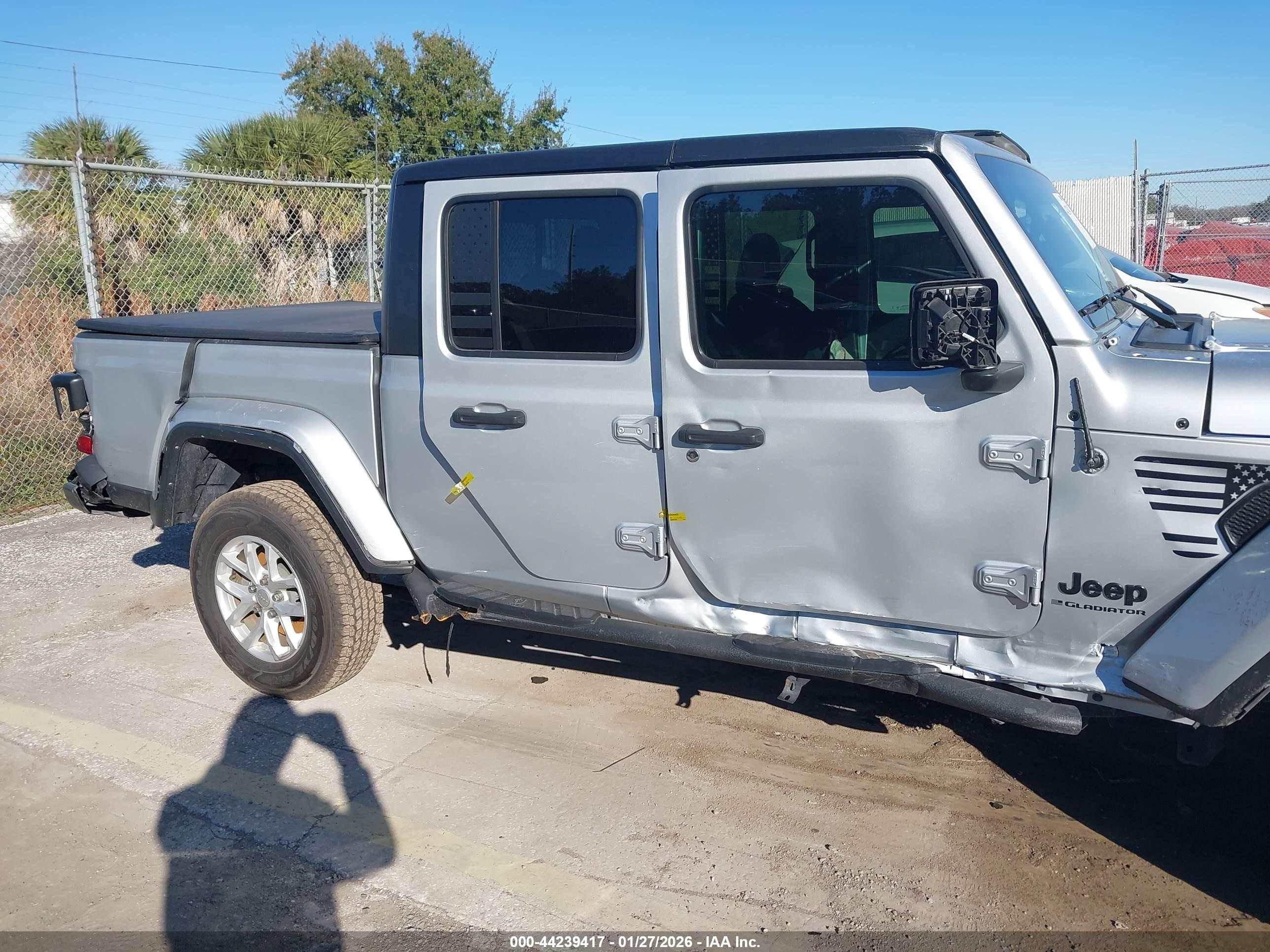 JEEP GLADIATOR image 6