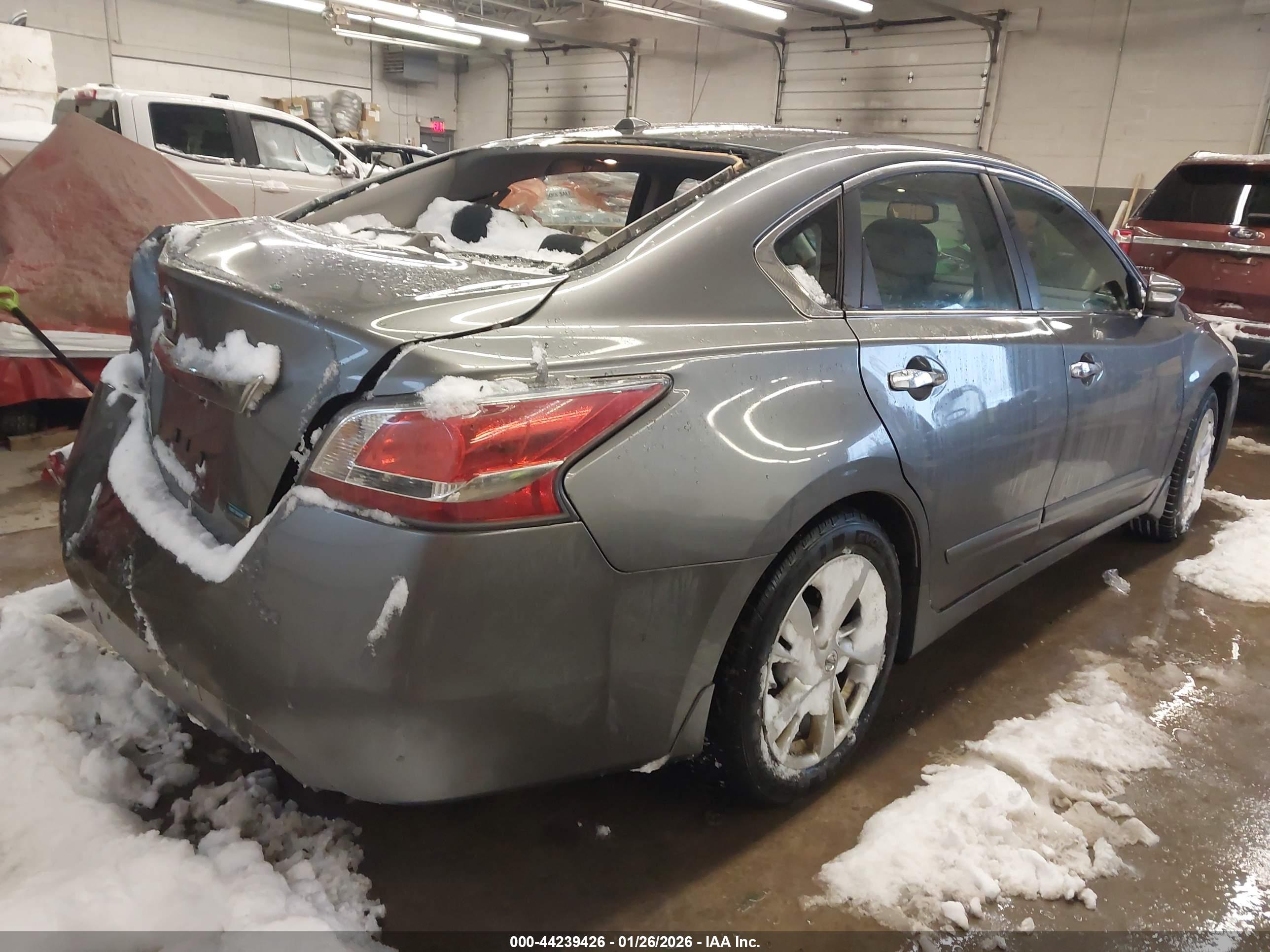 NISSAN ALTIMA image 4