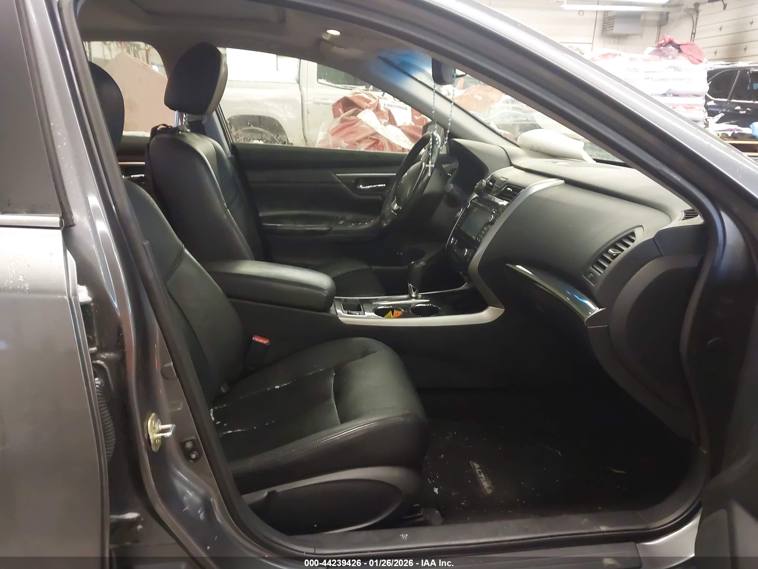 NISSAN ALTIMA image 5