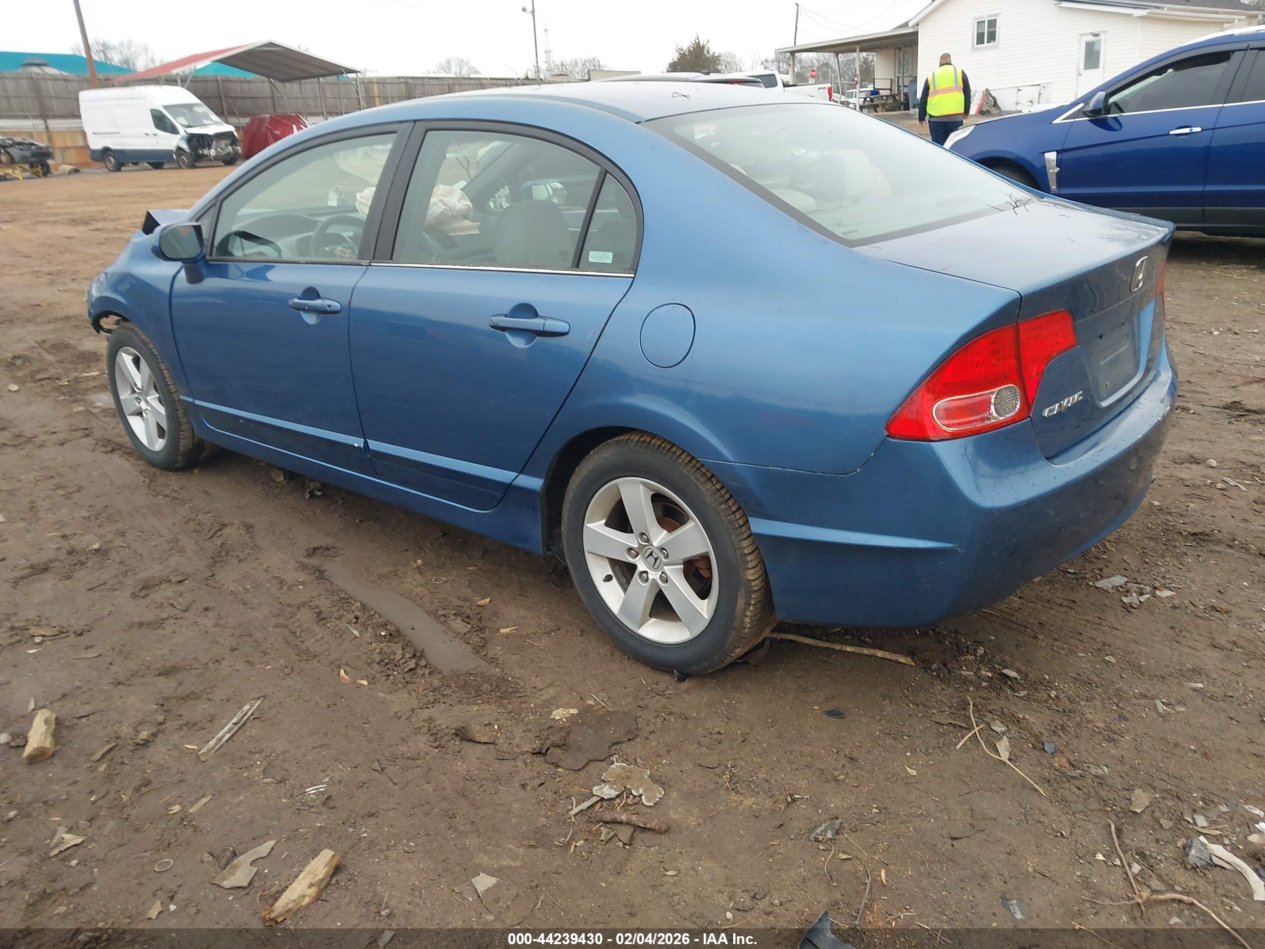 HONDA CIVIC image 3