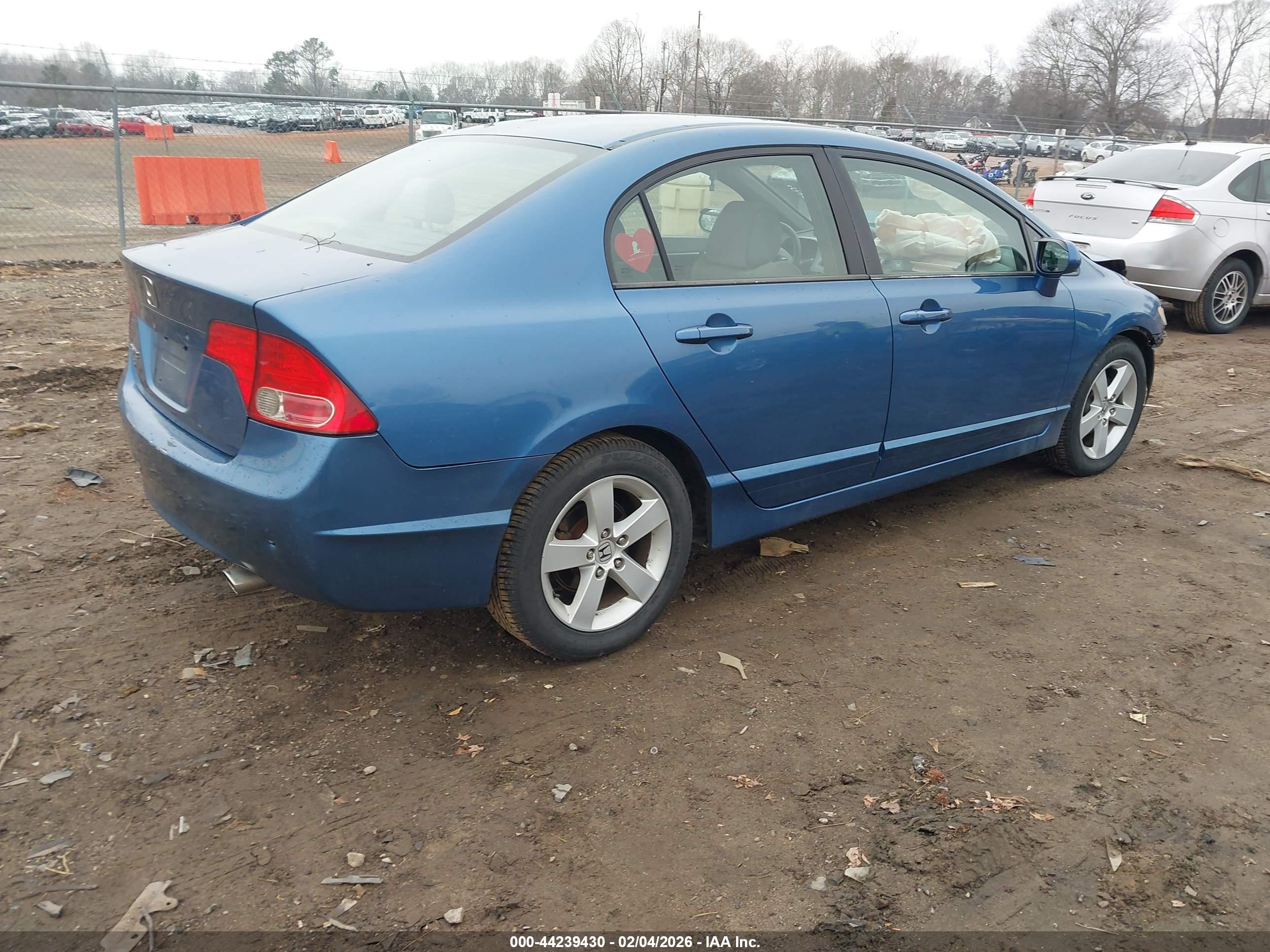 HONDA CIVIC image 4