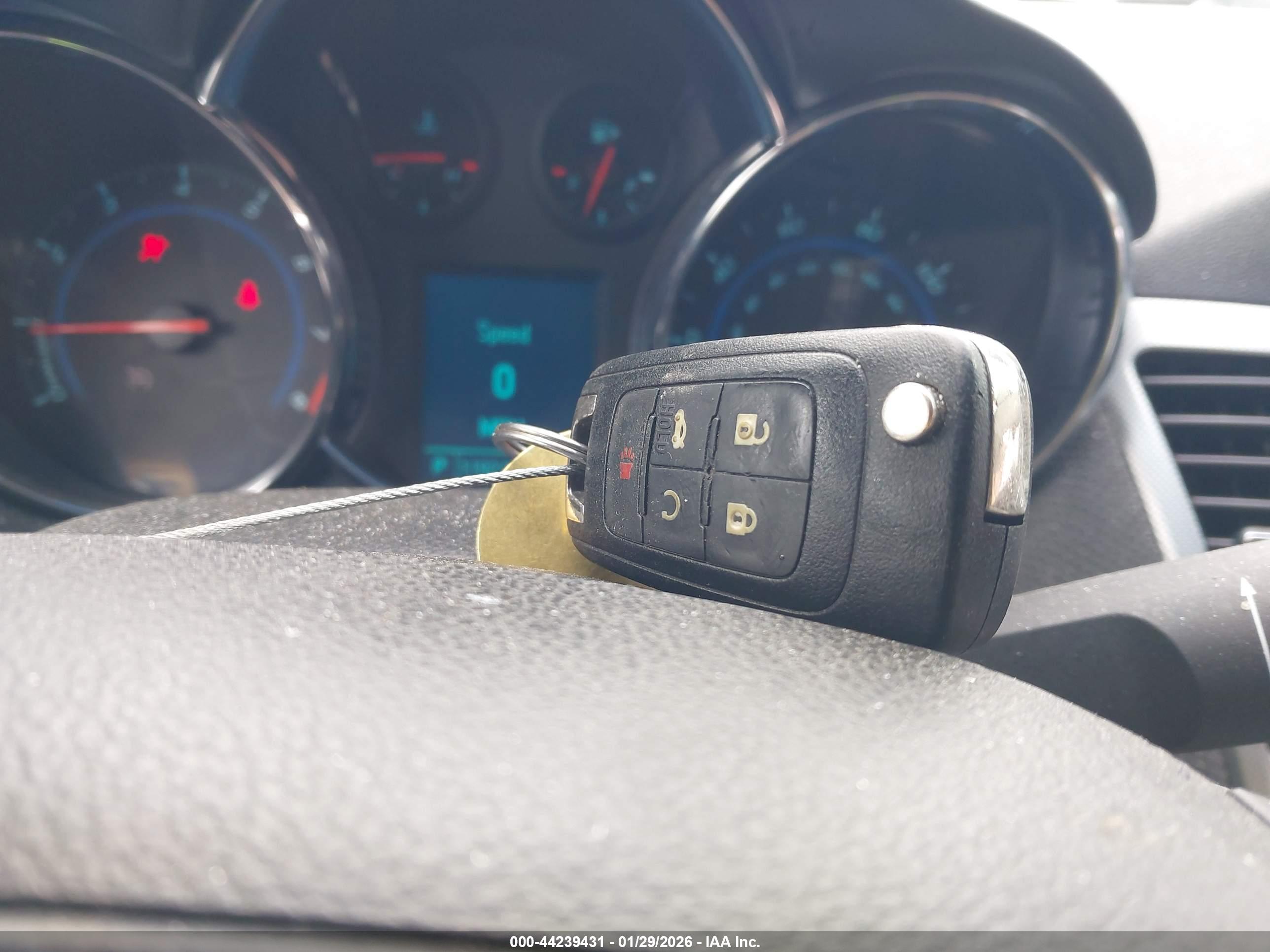 CHEVROLET CRUZE image 11