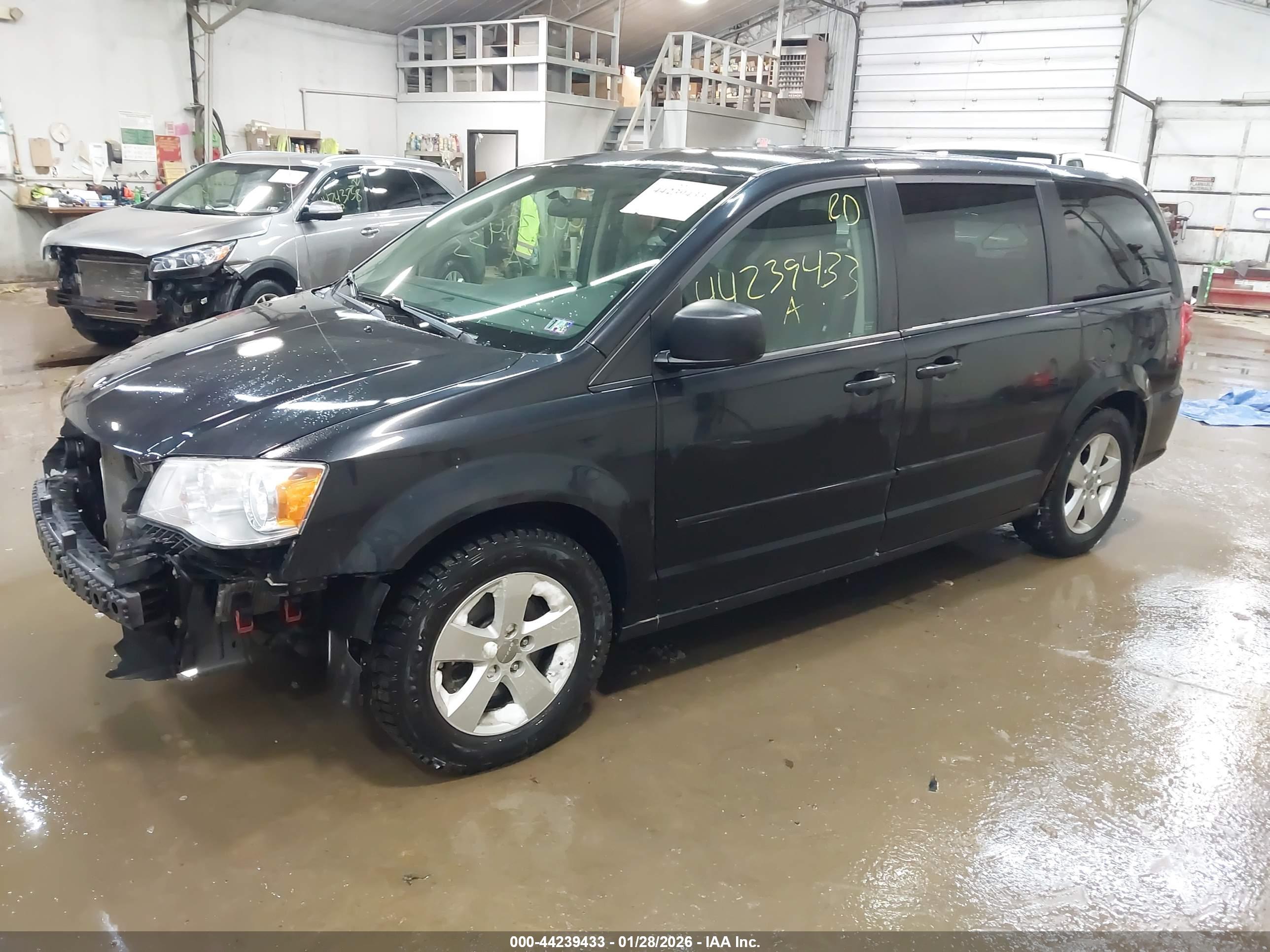 DODGE GRAND image 2