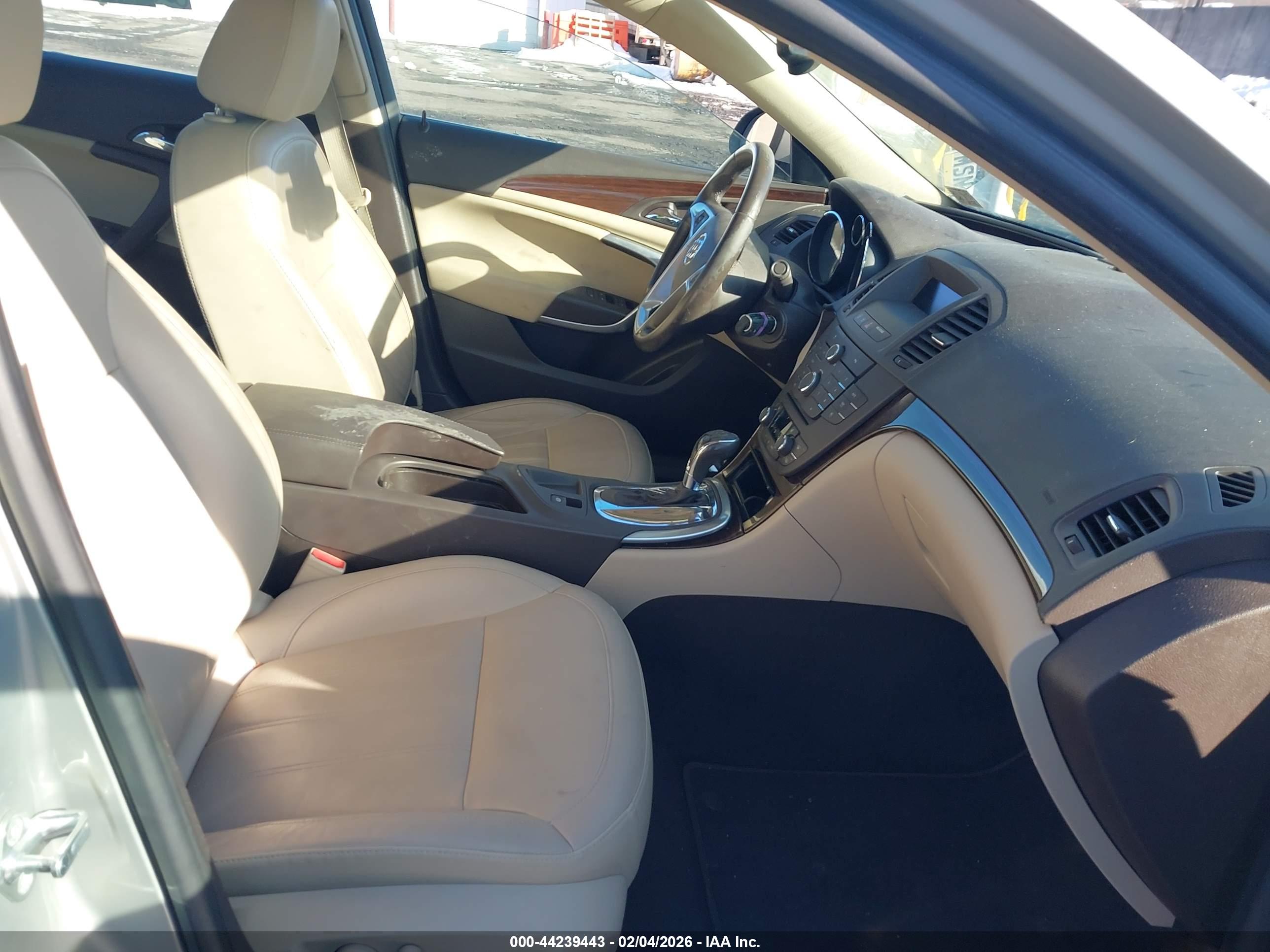 BUICK REGAL image 5