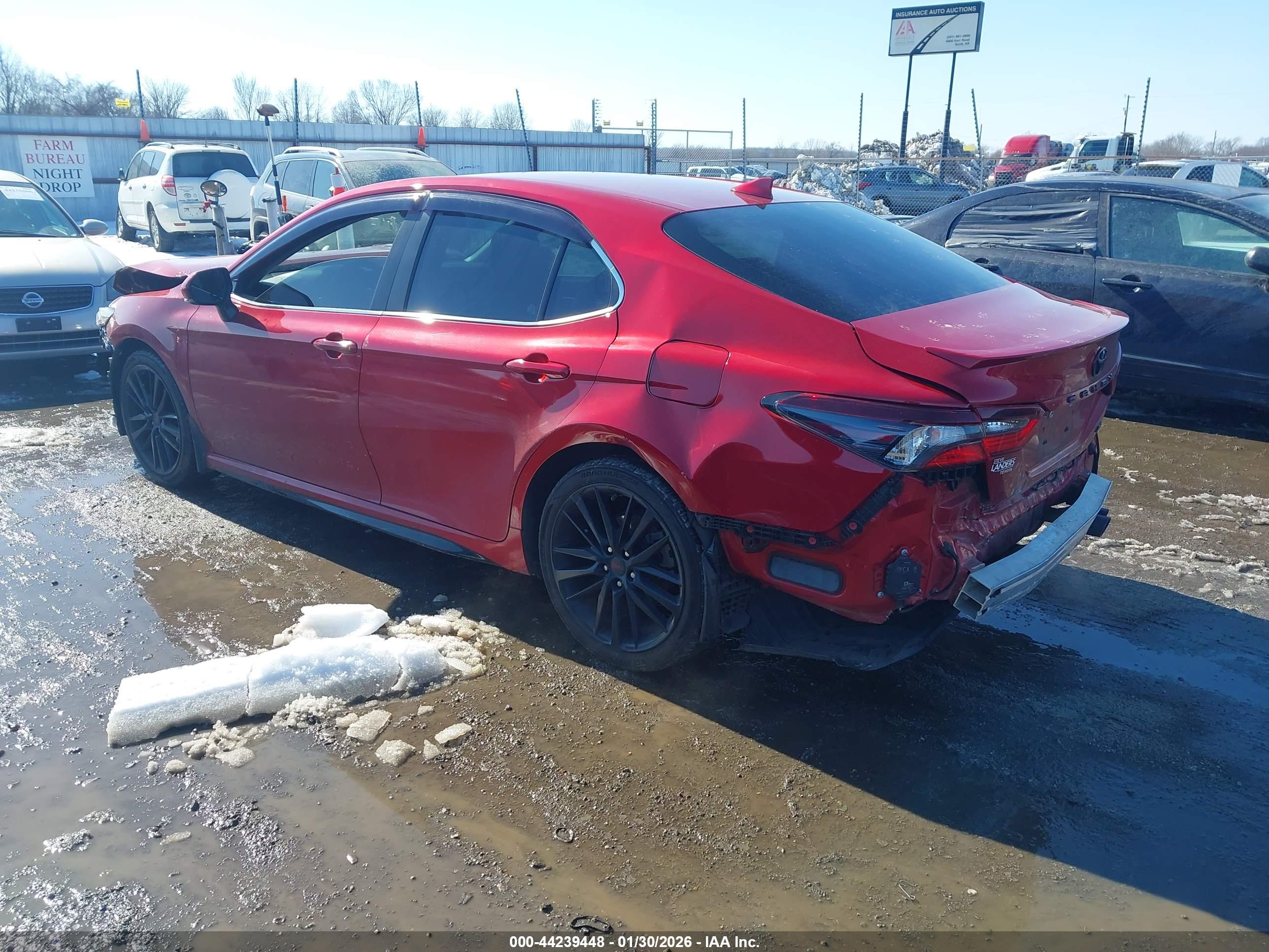 TOYOTA CAMRY image 3