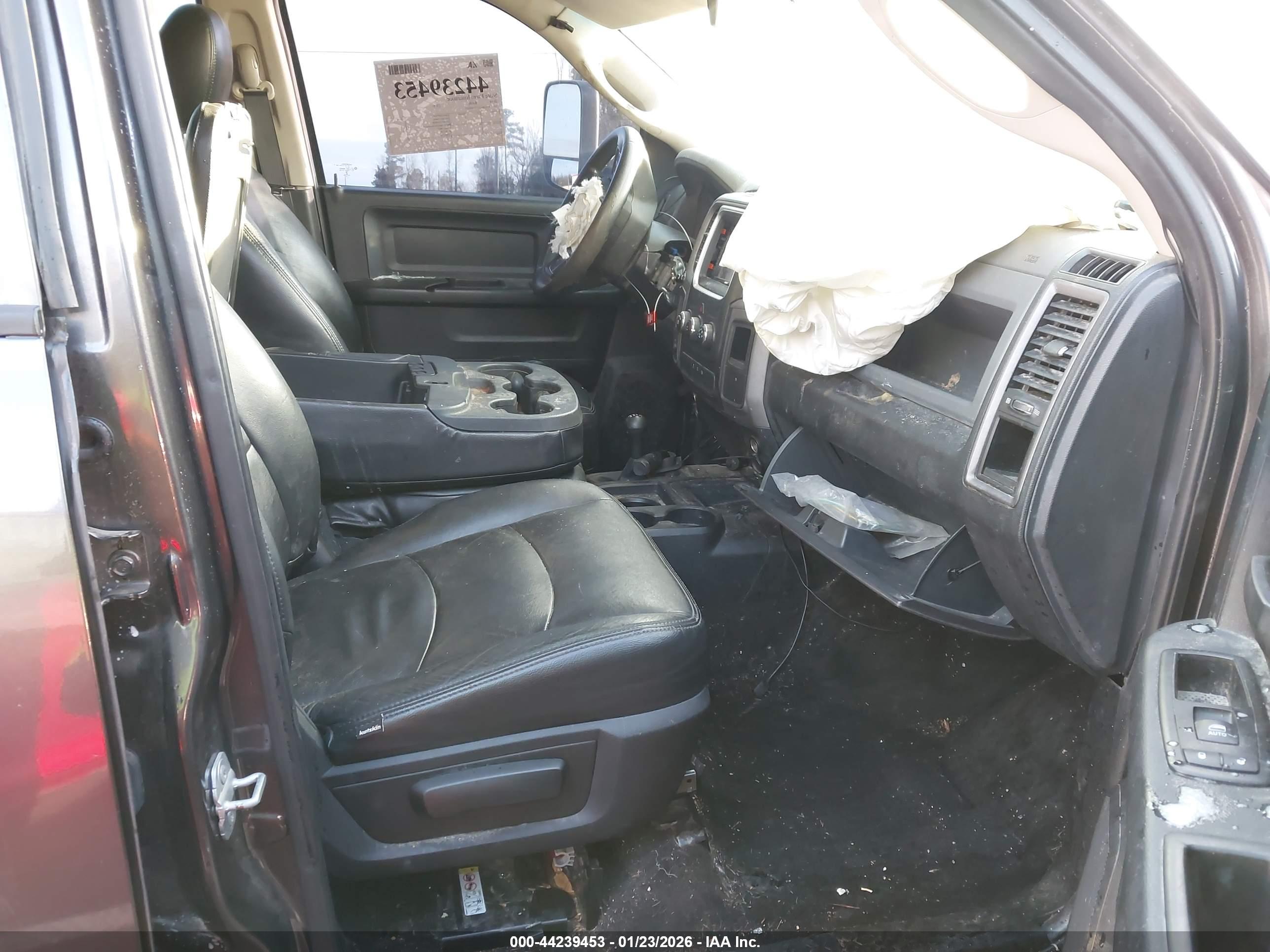 RAM 2500 image 5