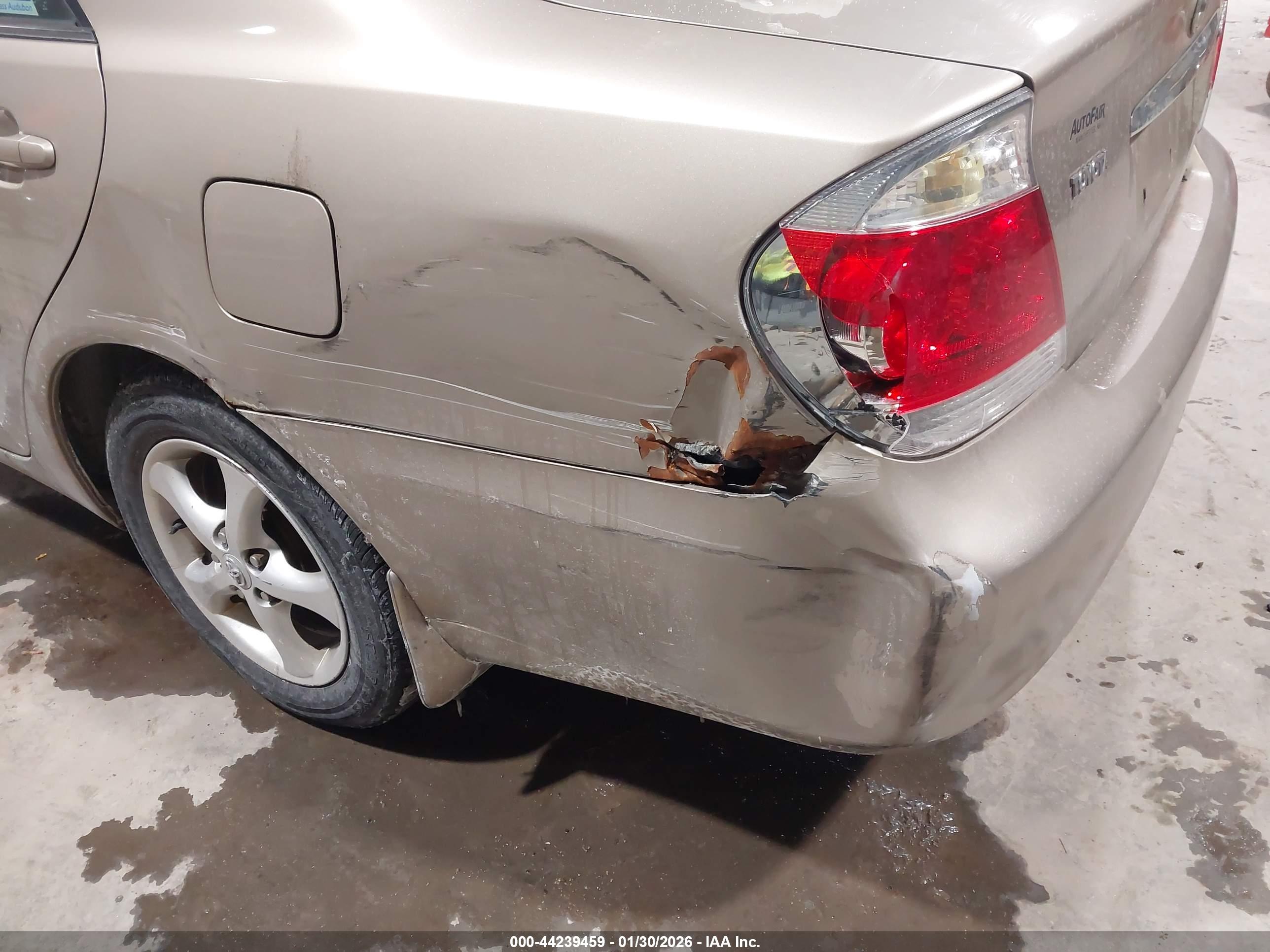 TOYOTA CAMRY image 6