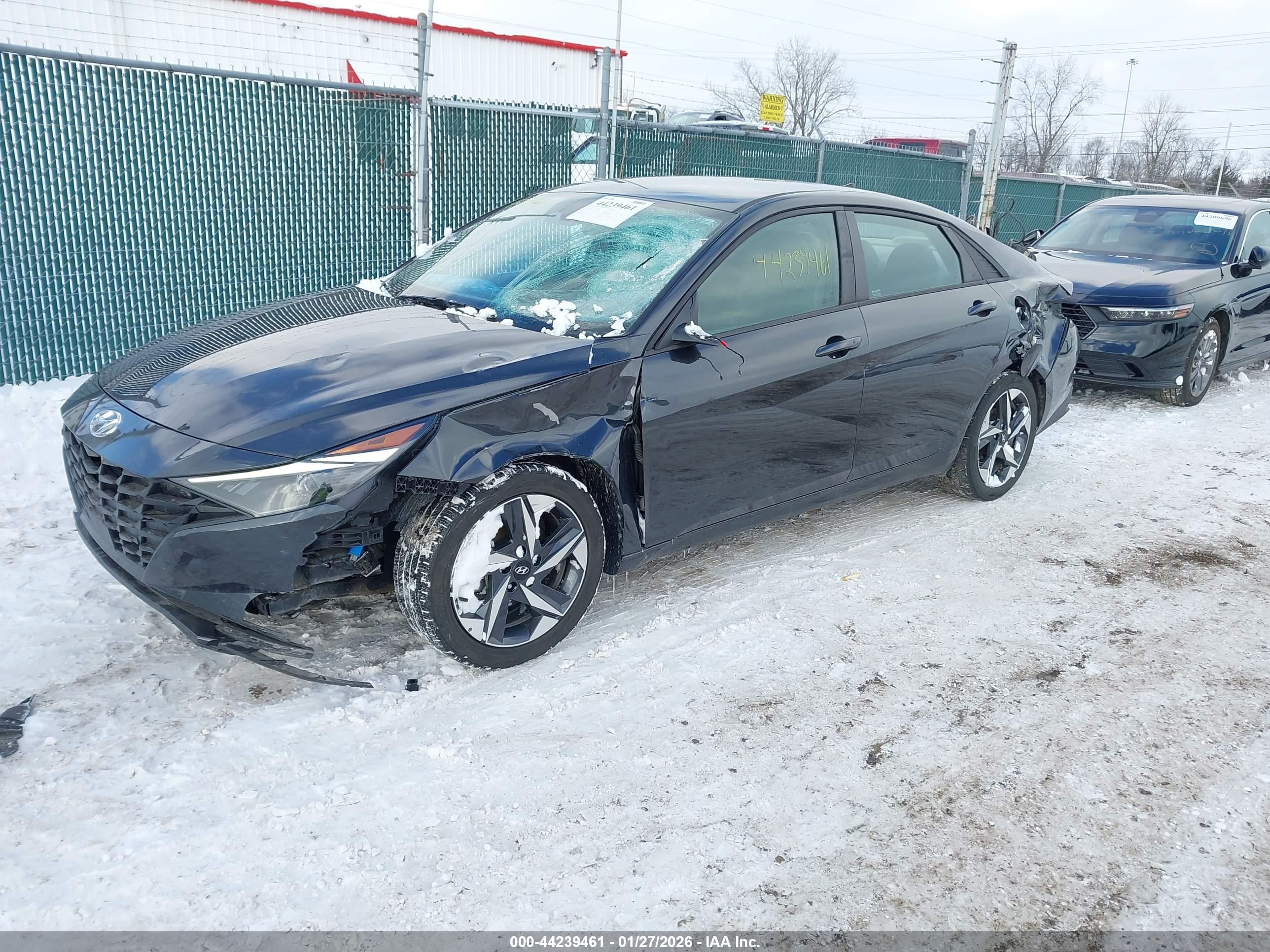 HYUNDAI ELANTRA image 6