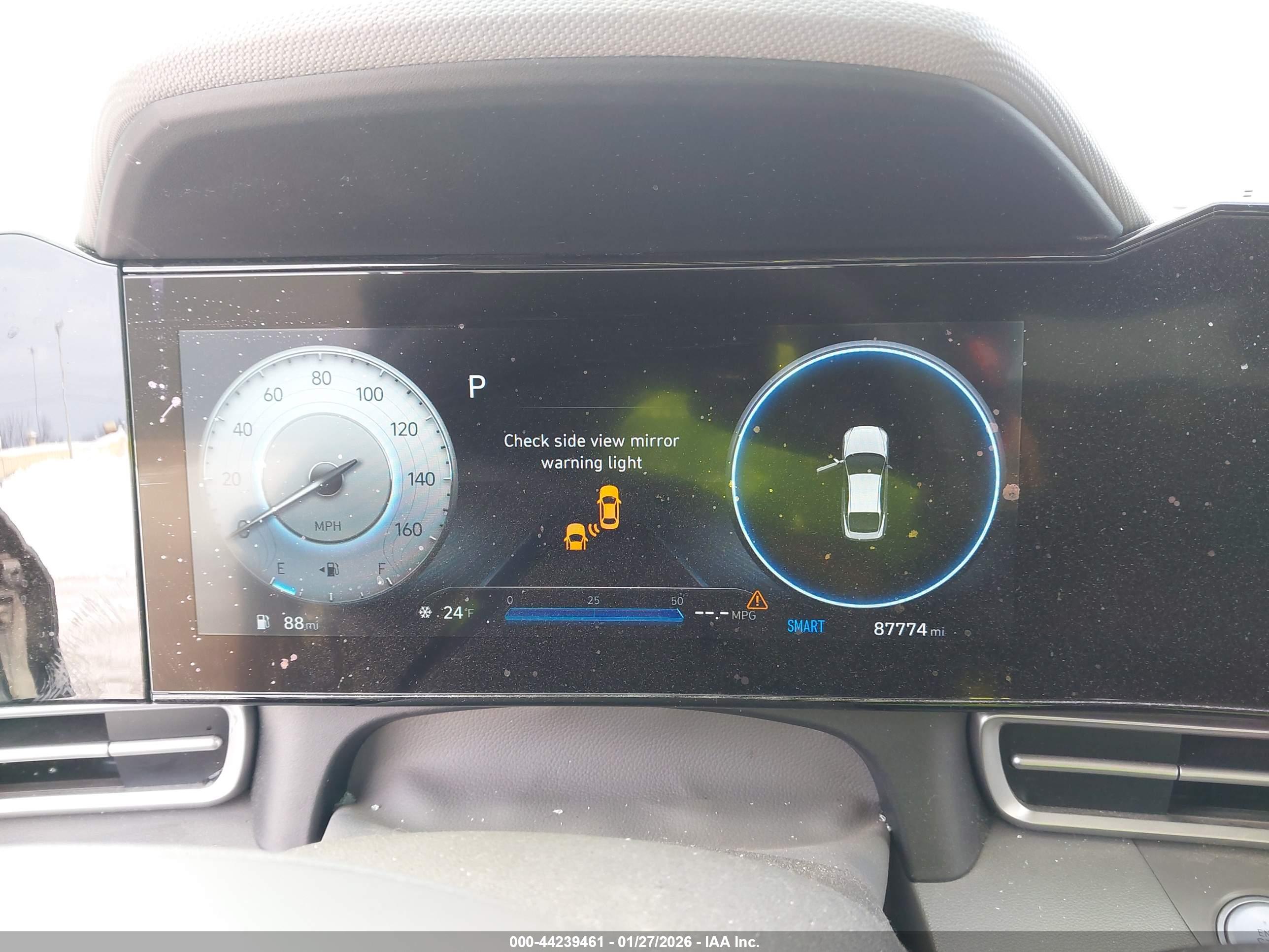 HYUNDAI ELANTRA image 7