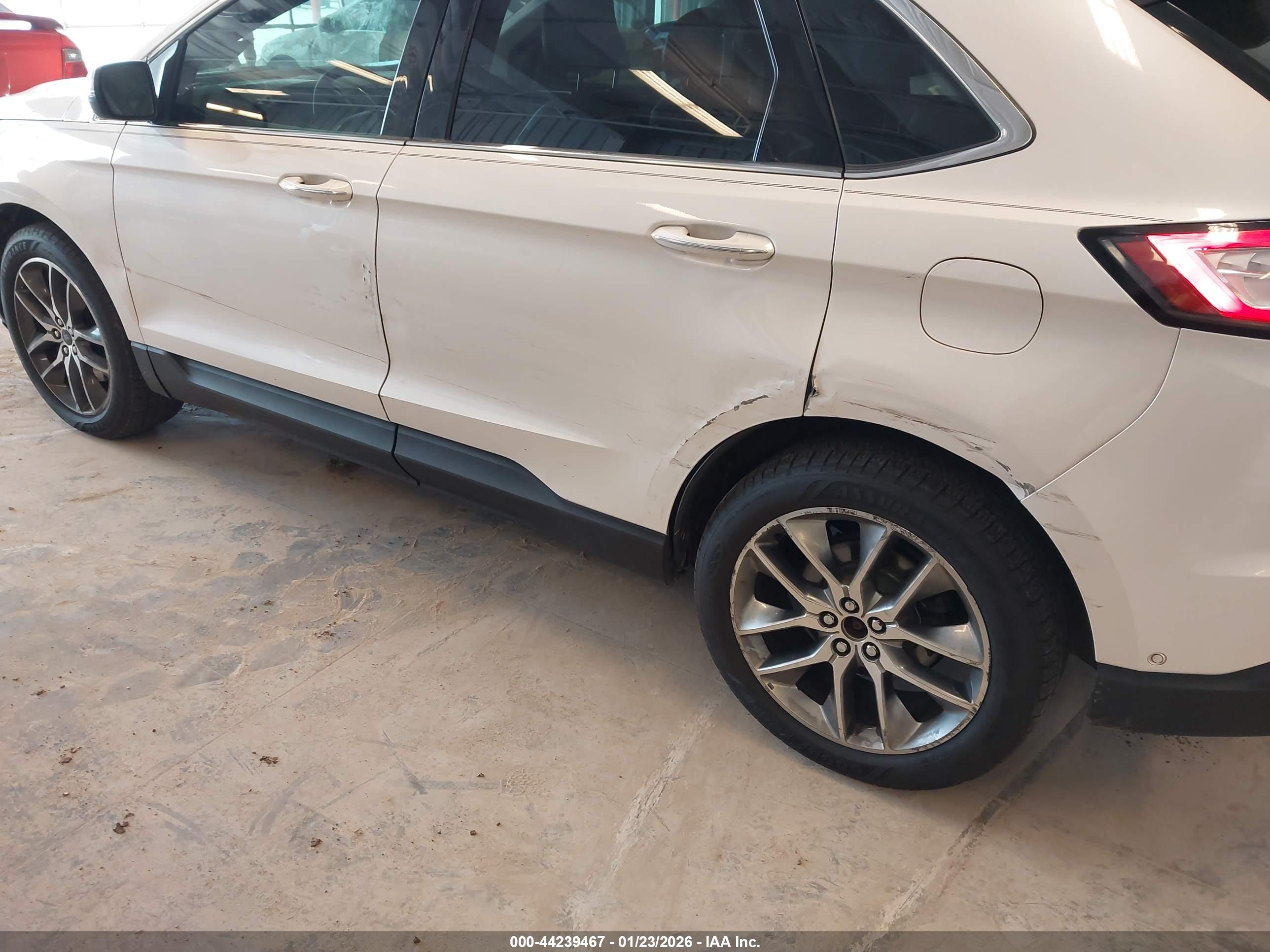 FORD EDGE image 6