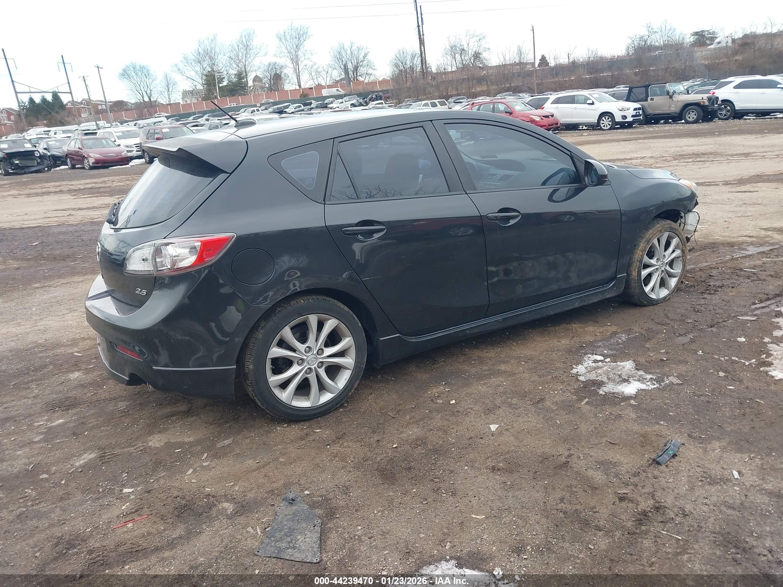 MAZDA MAZDA3 image 4