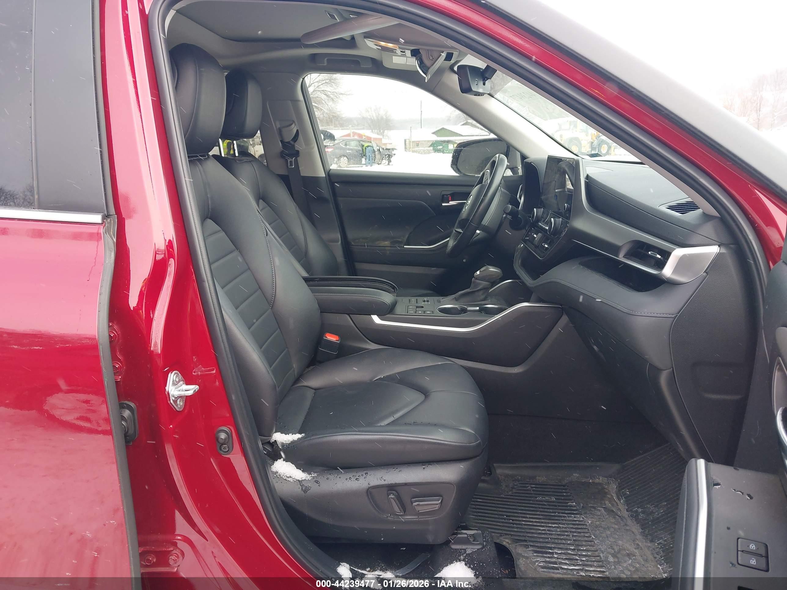 TOYOTA HIGHLANDER image 5
