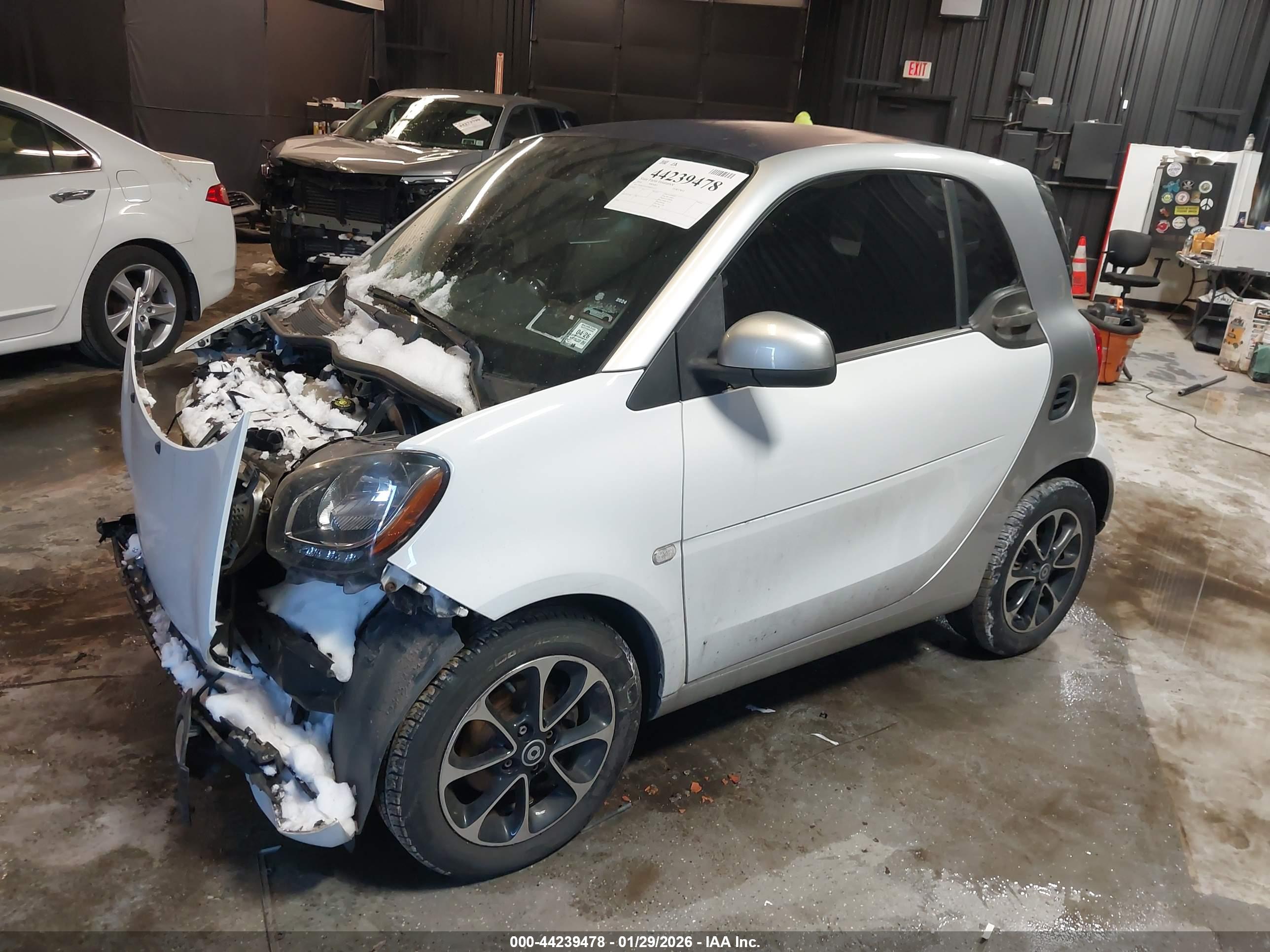 SMART FORTWO image 2