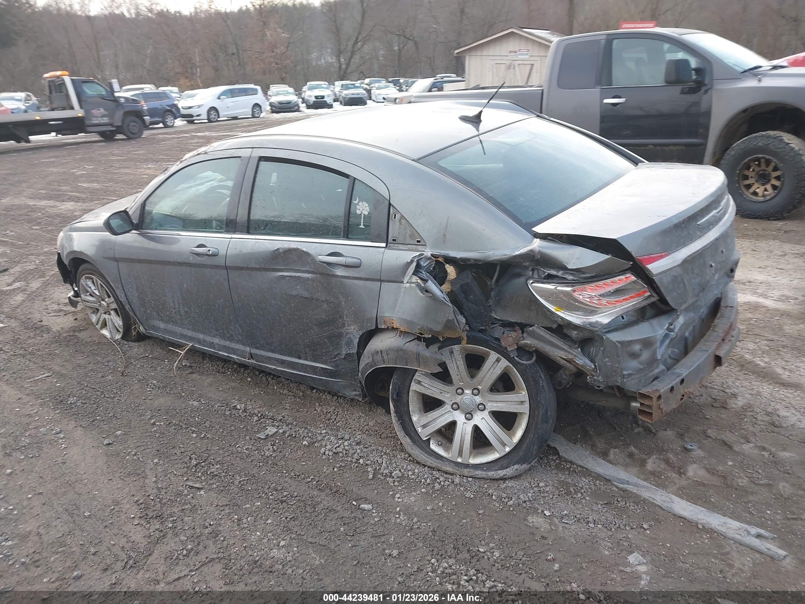 CHRYSLER 200 image 3