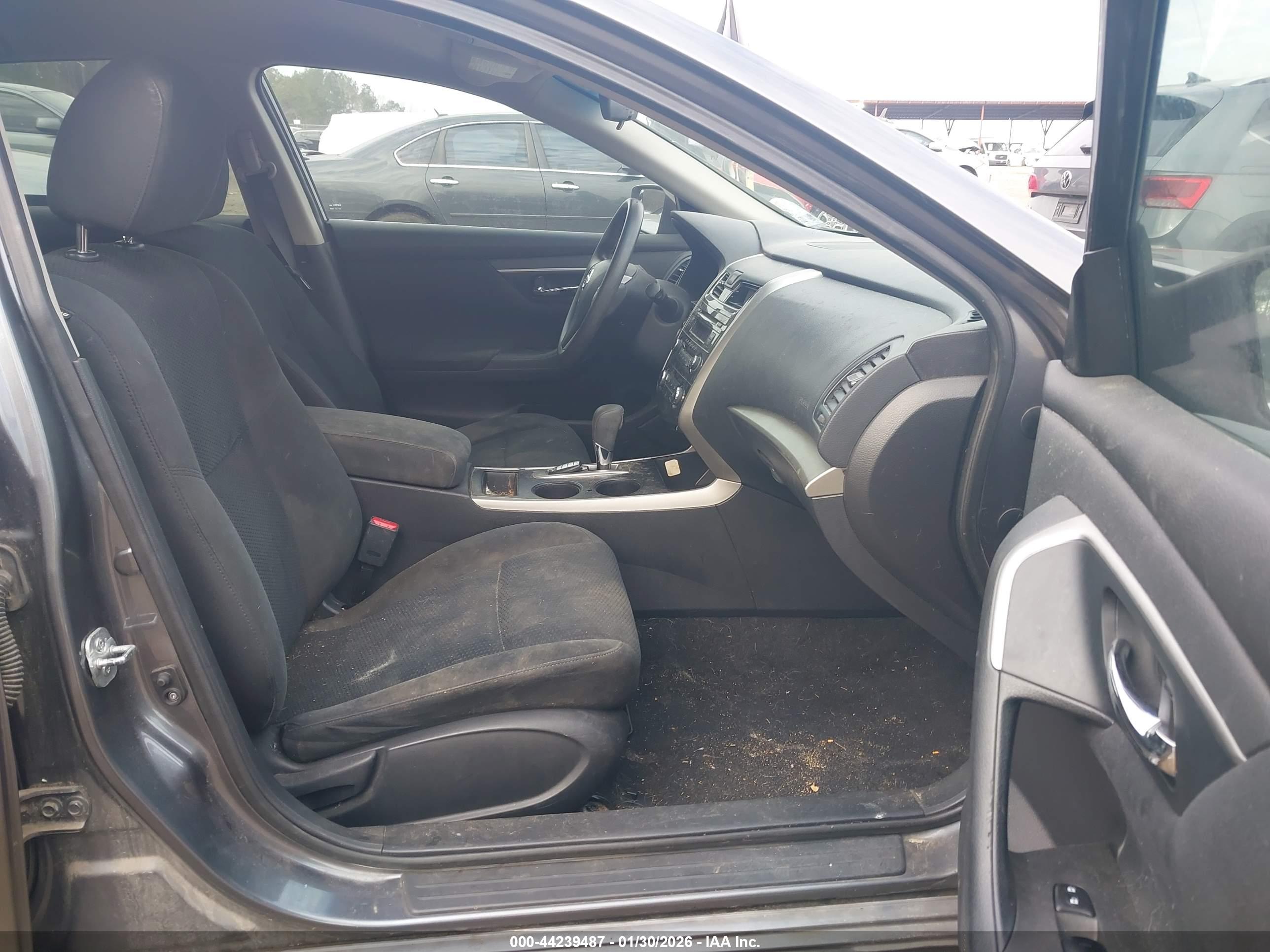 NISSAN ALTIMA image 5