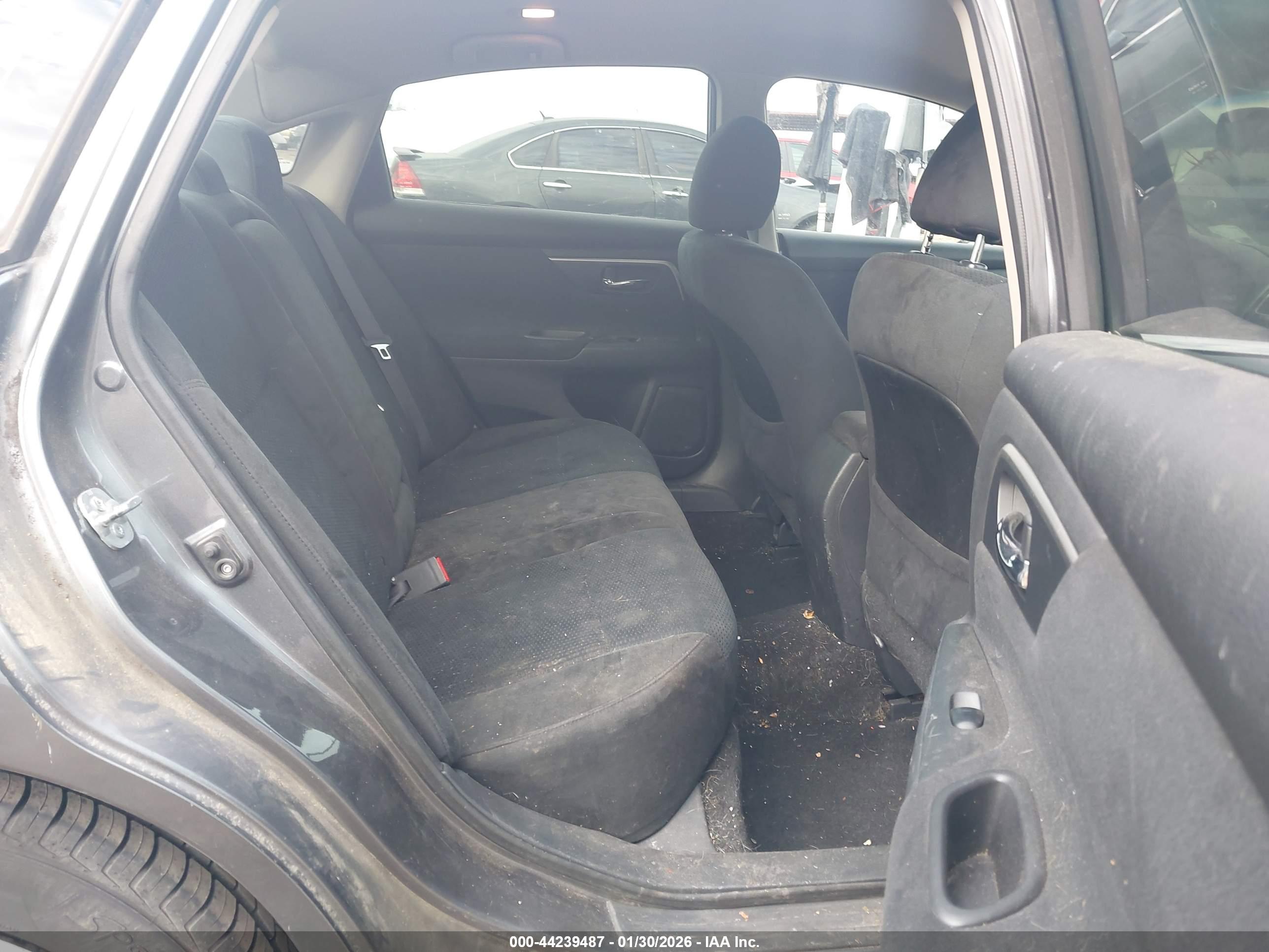 NISSAN ALTIMA image 8