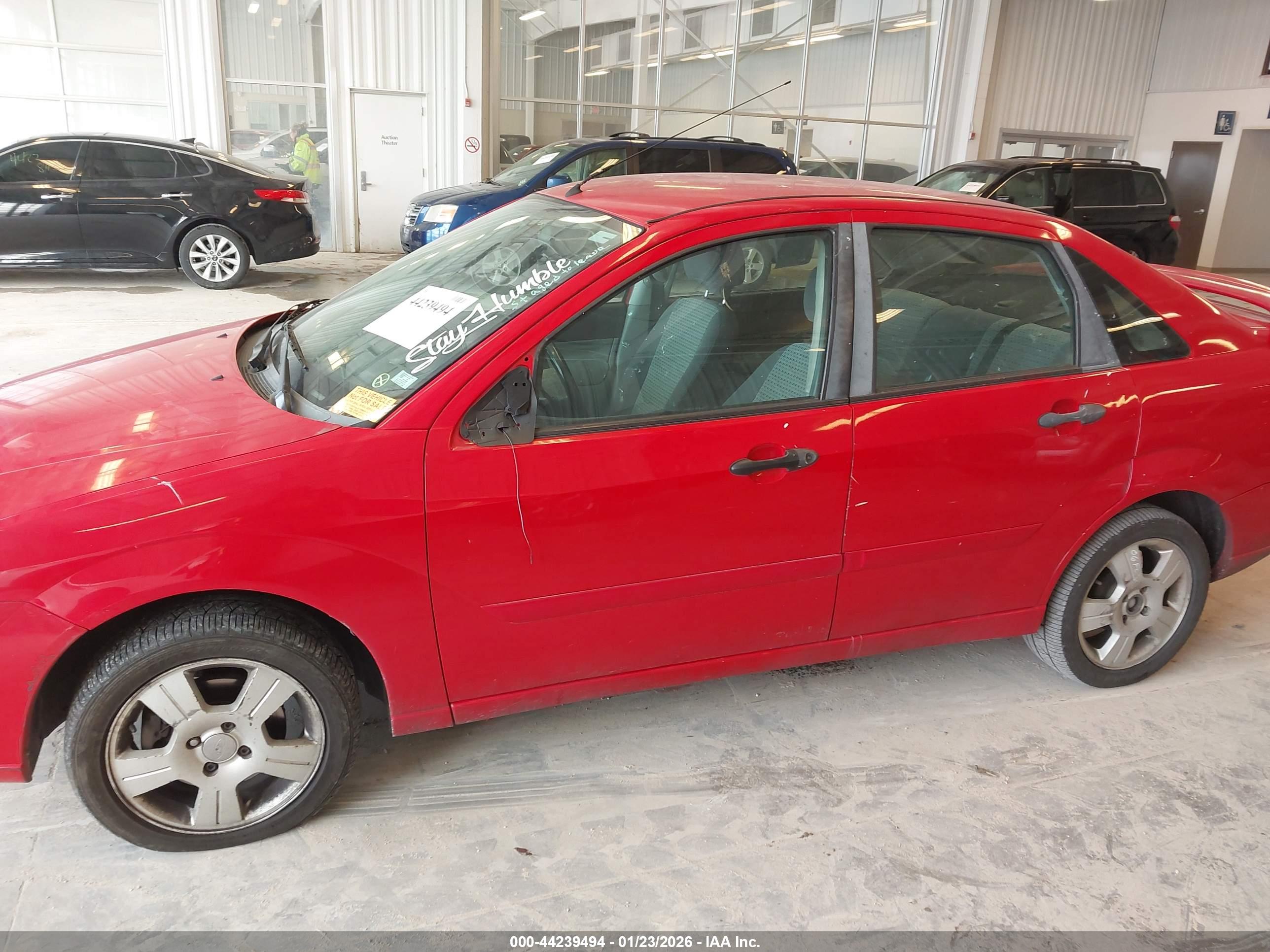 FORD FOCUS image 6