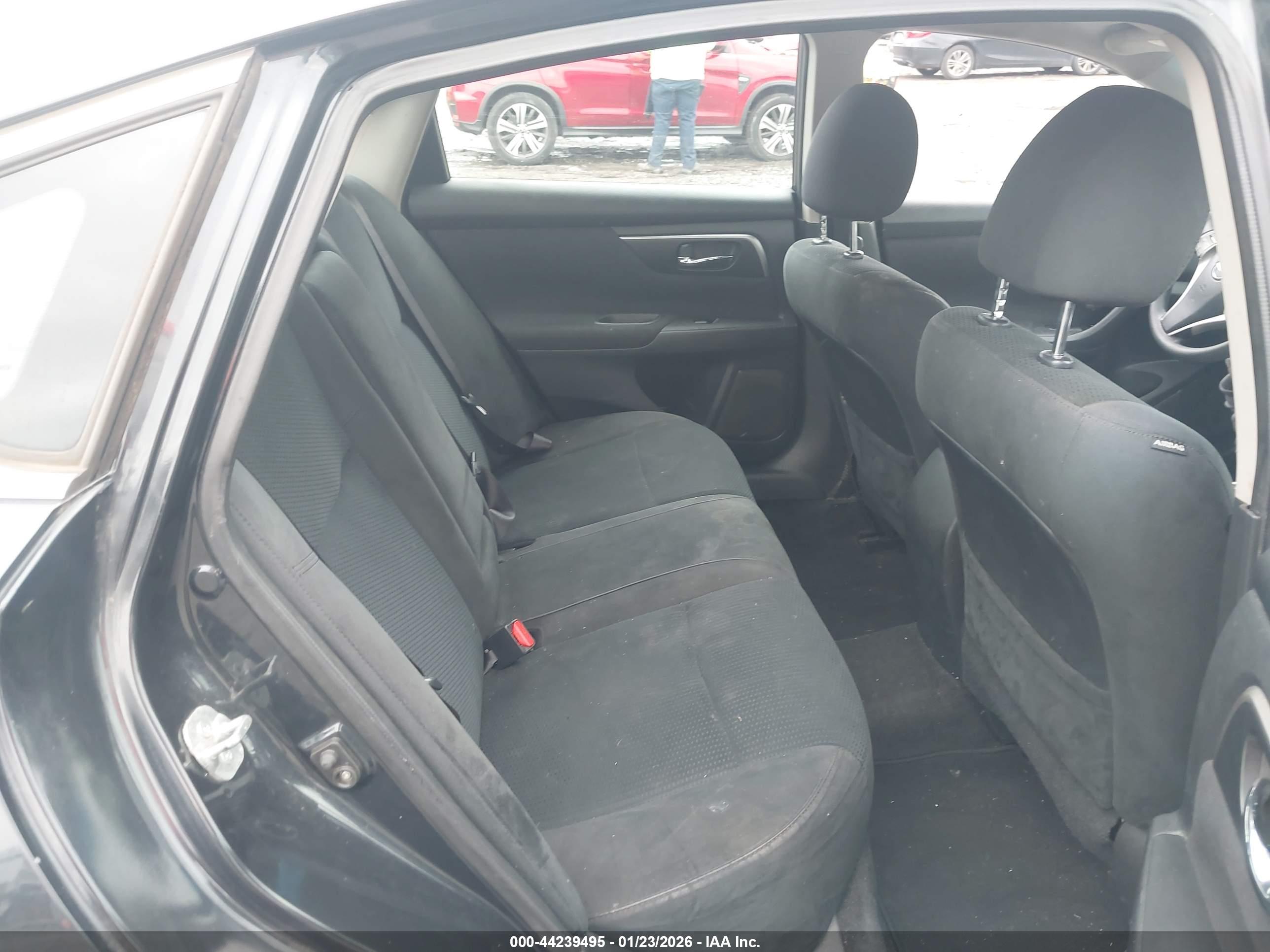 NISSAN ALTIMA image 8