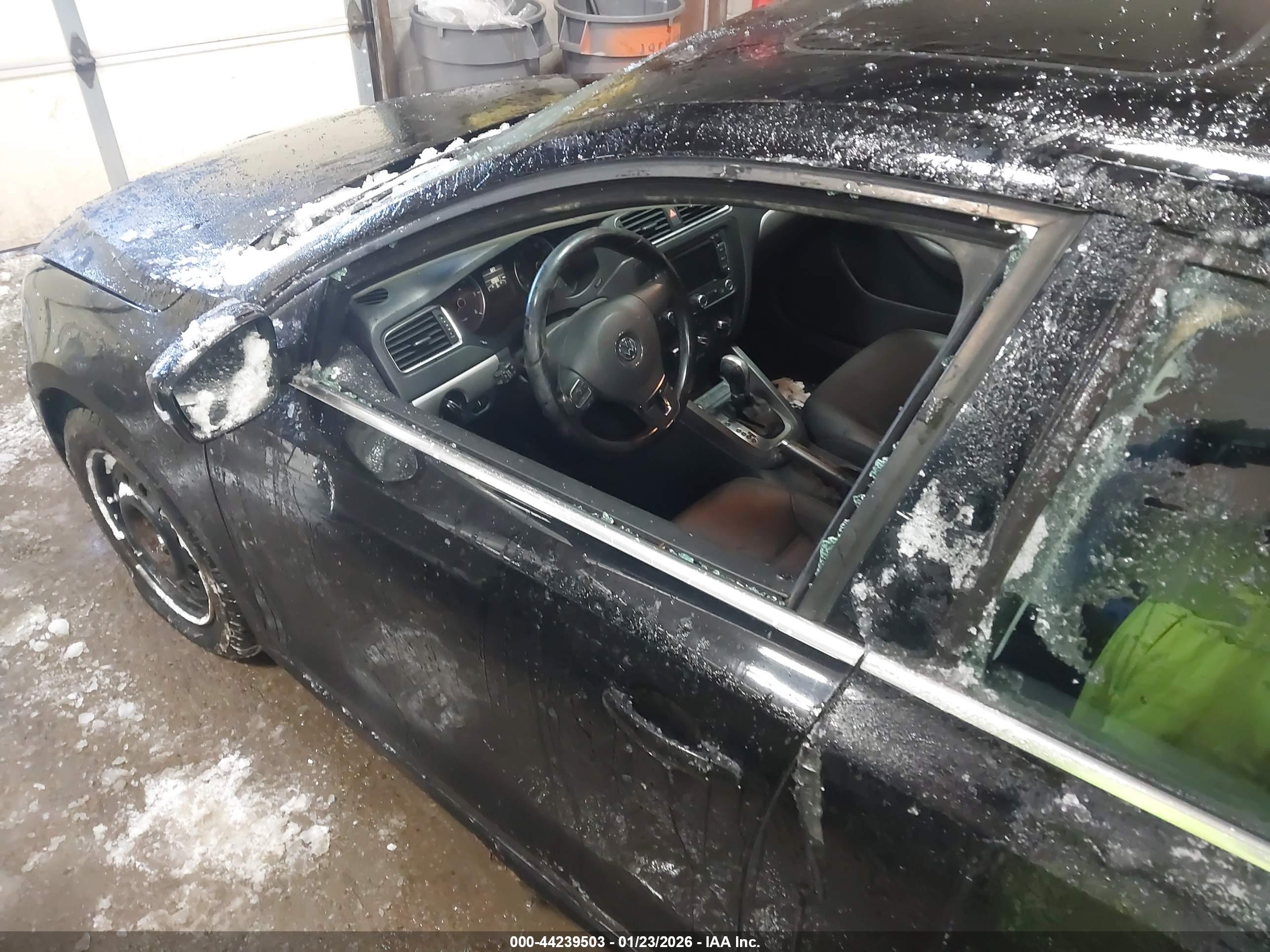 VOLKSWAGEN JETTA image 6