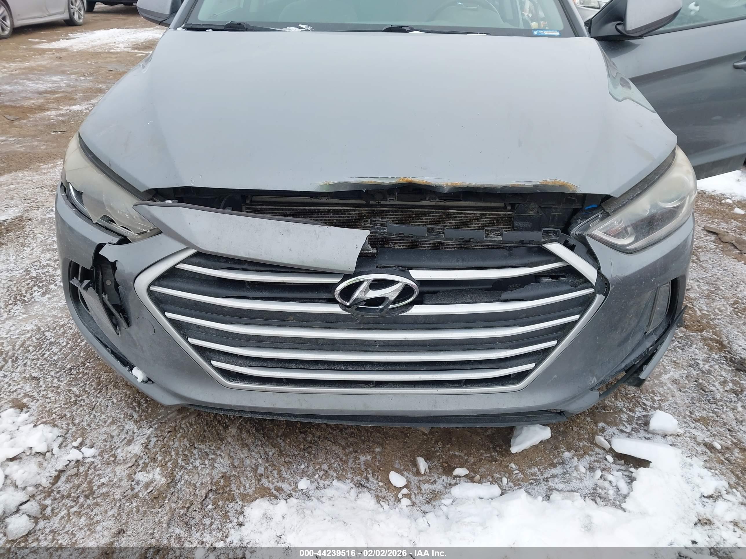 HYUNDAI ELANTRA image 6
