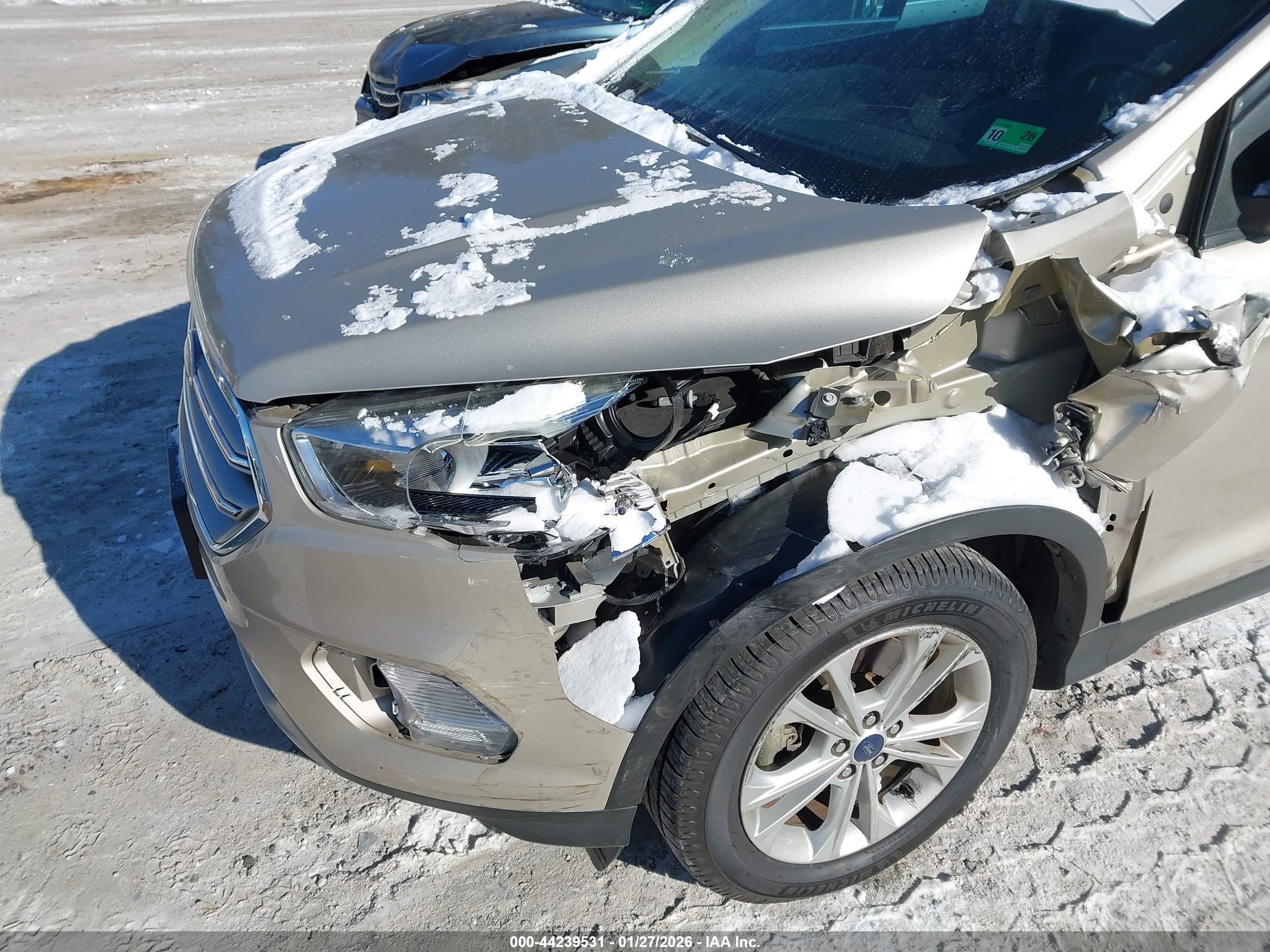 FORD ESCAPE image 6