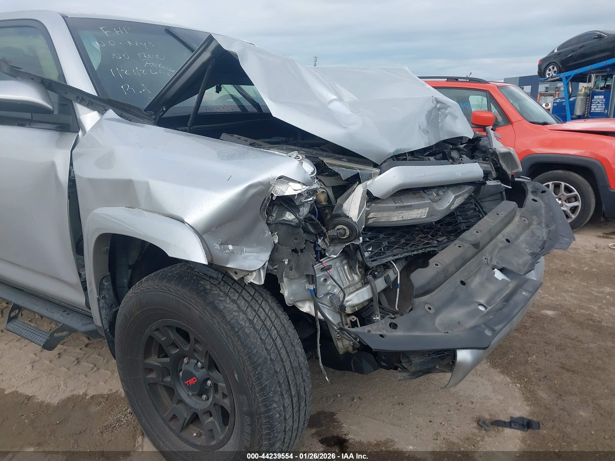 TOYOTA 4RUNNER image 6