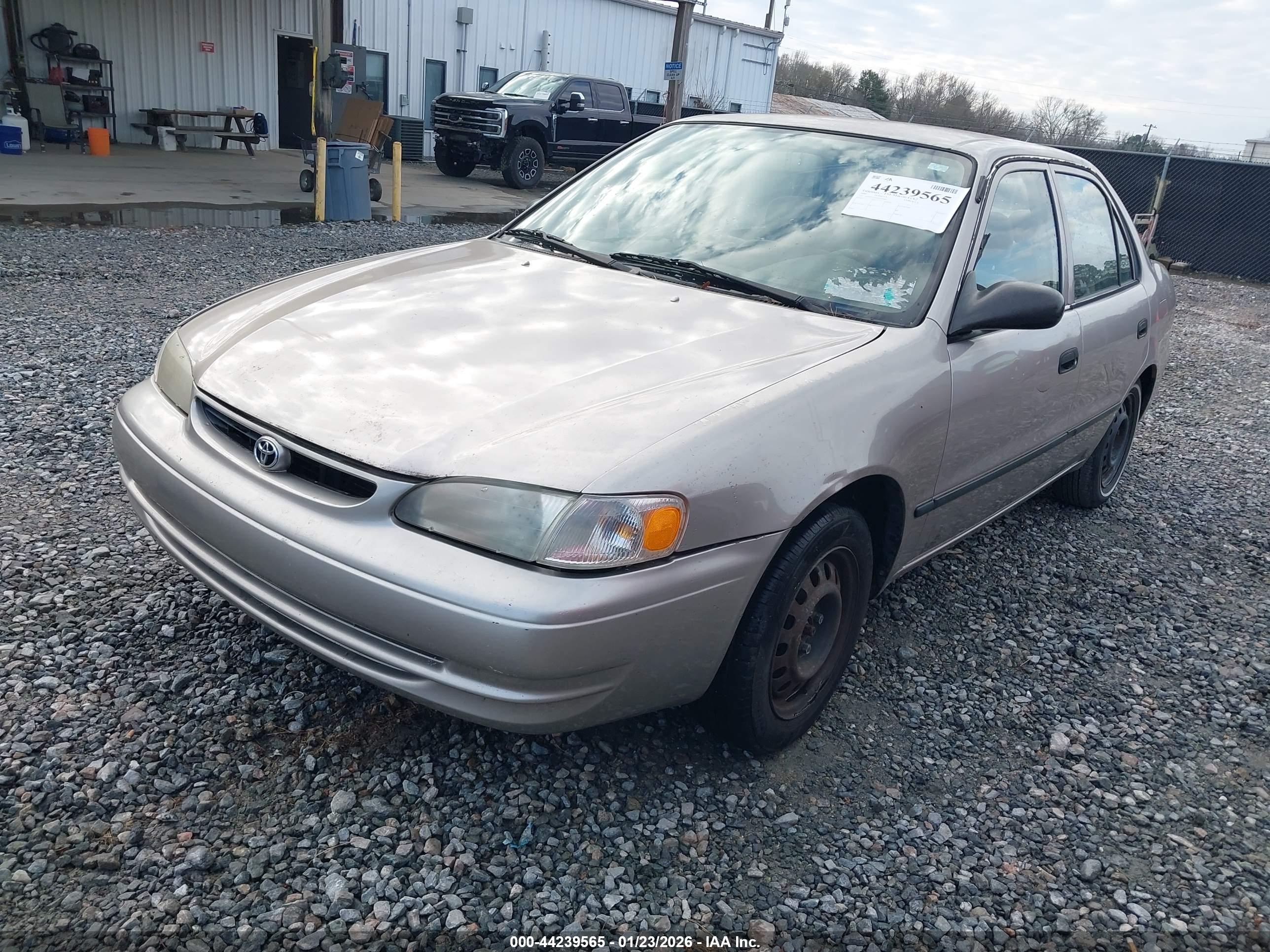 TOYOTA COROLLA image 2