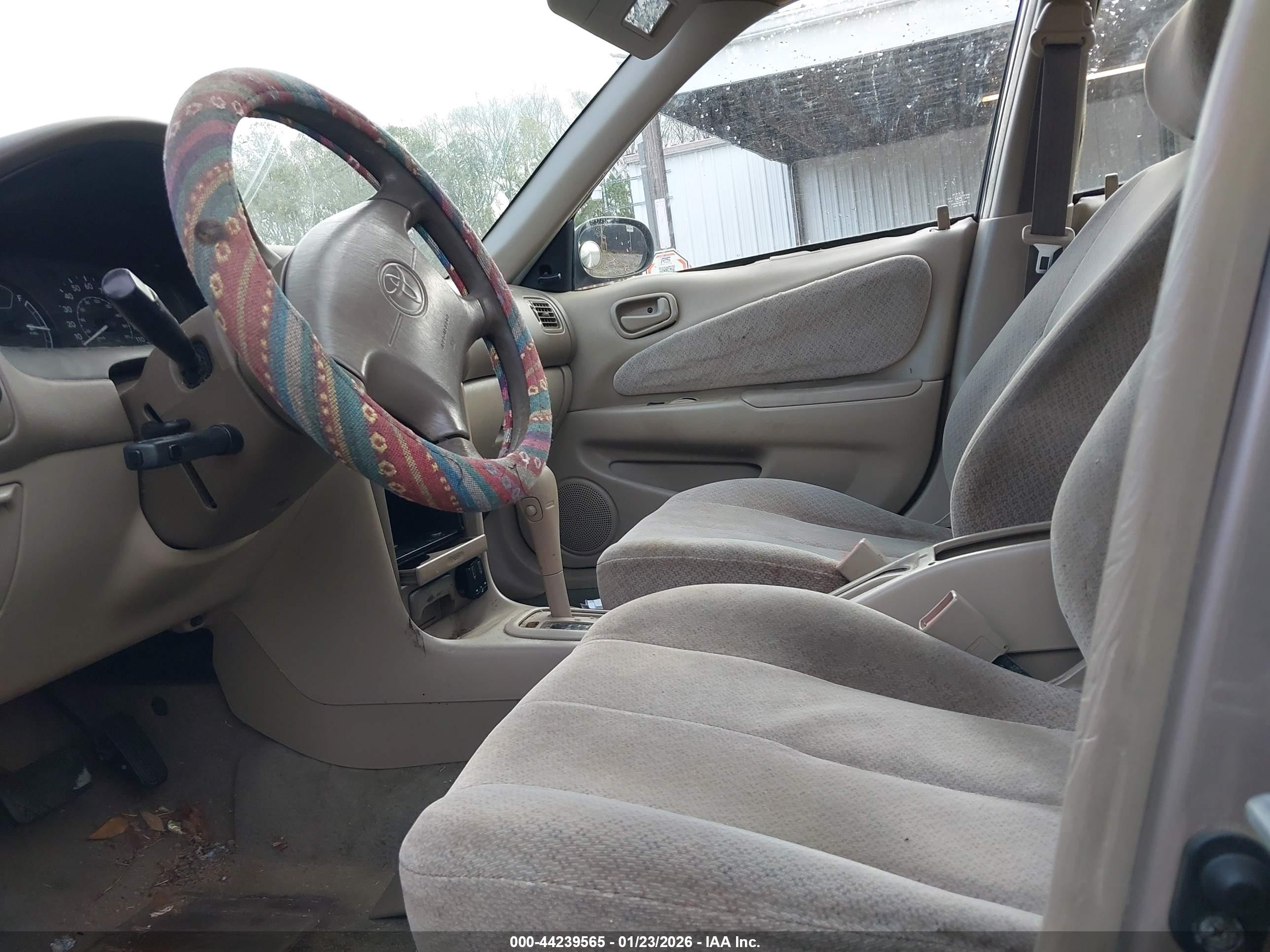 TOYOTA COROLLA image 5