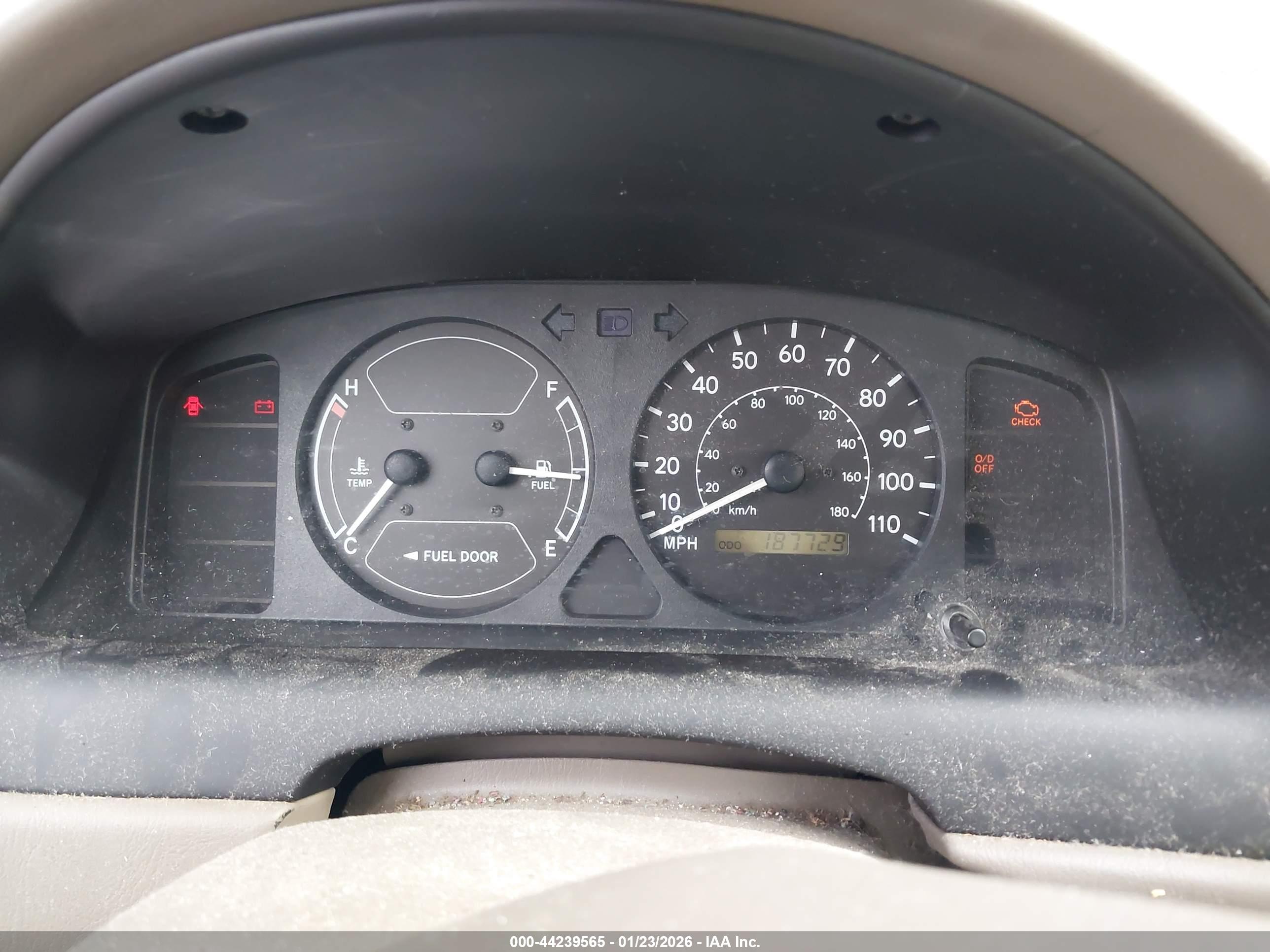 TOYOTA COROLLA image 7