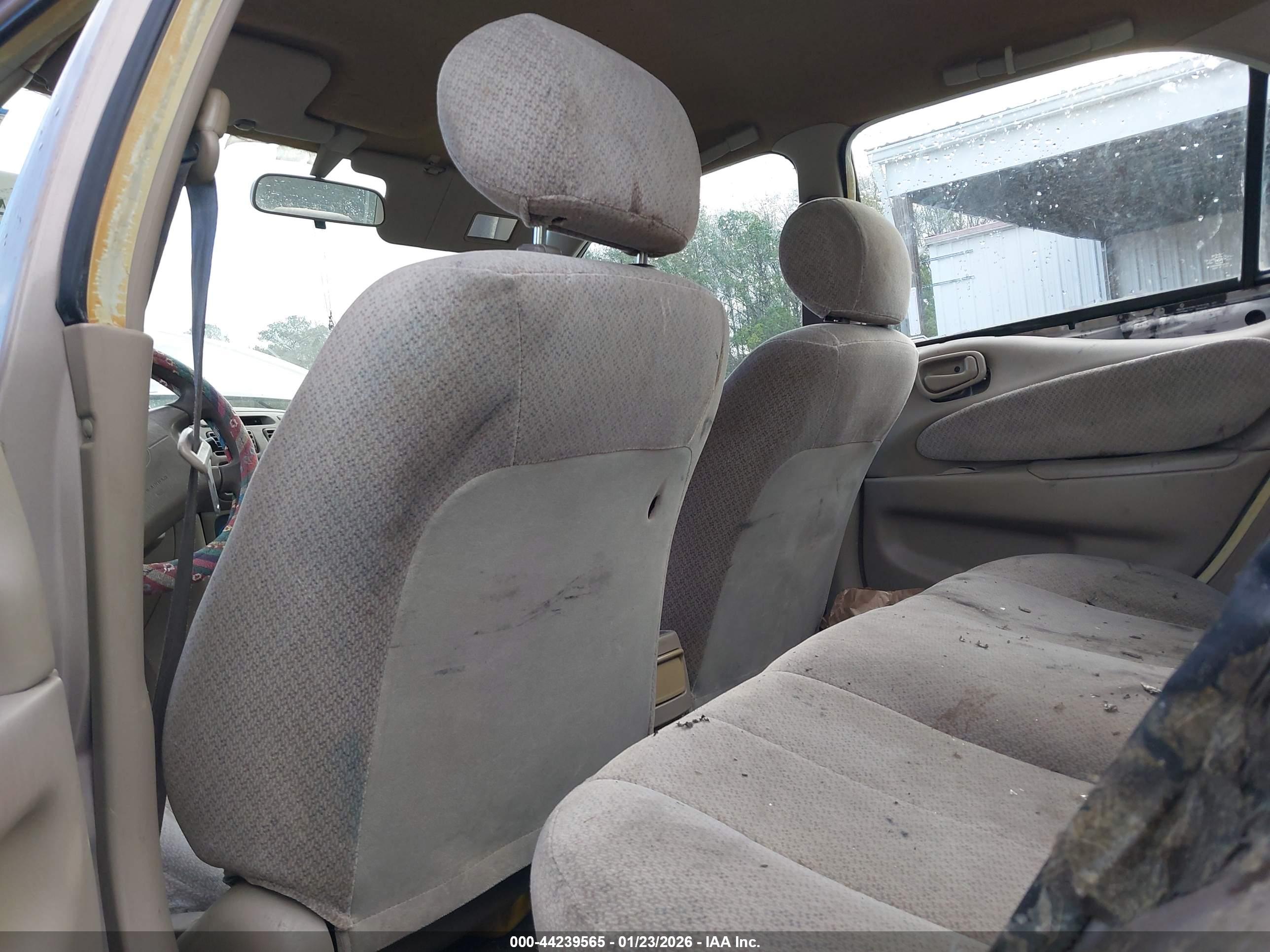TOYOTA COROLLA image 8