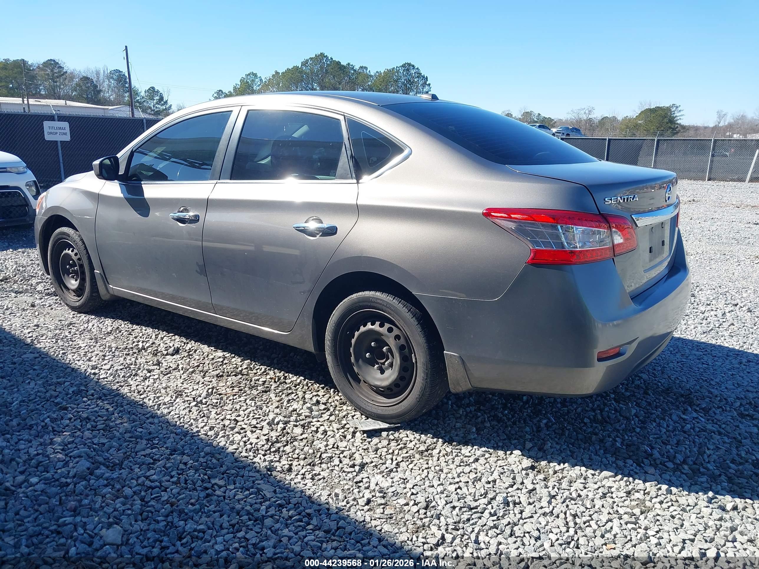 NISSAN SENTRA image 3