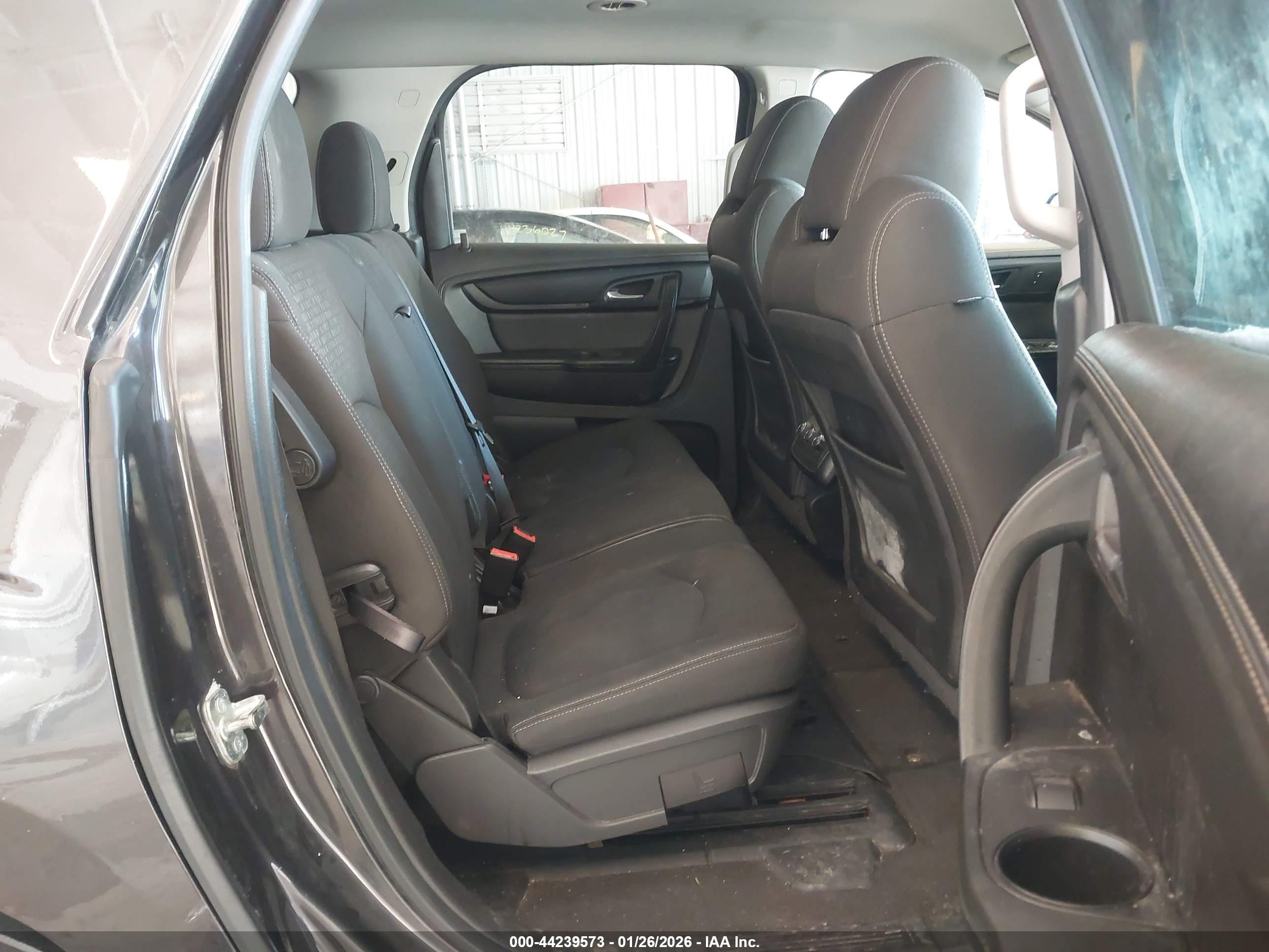 GMC ACADIA image 8