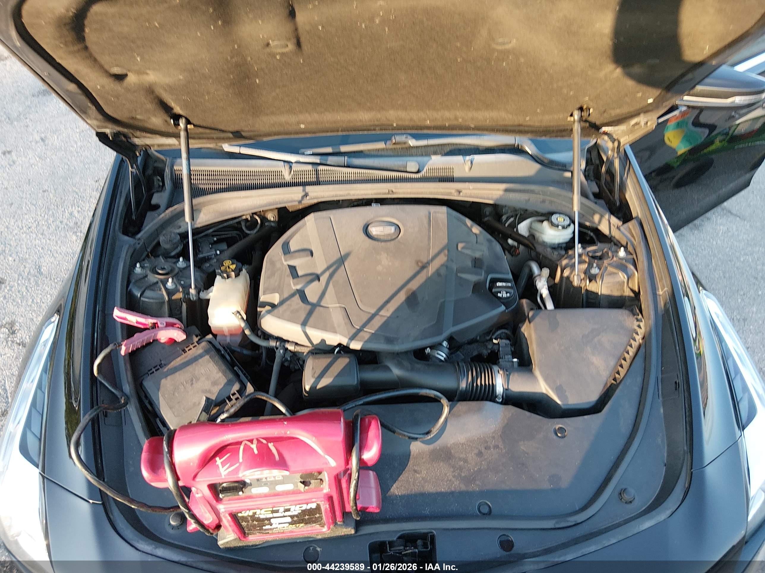 CADILLAC CTS image 10