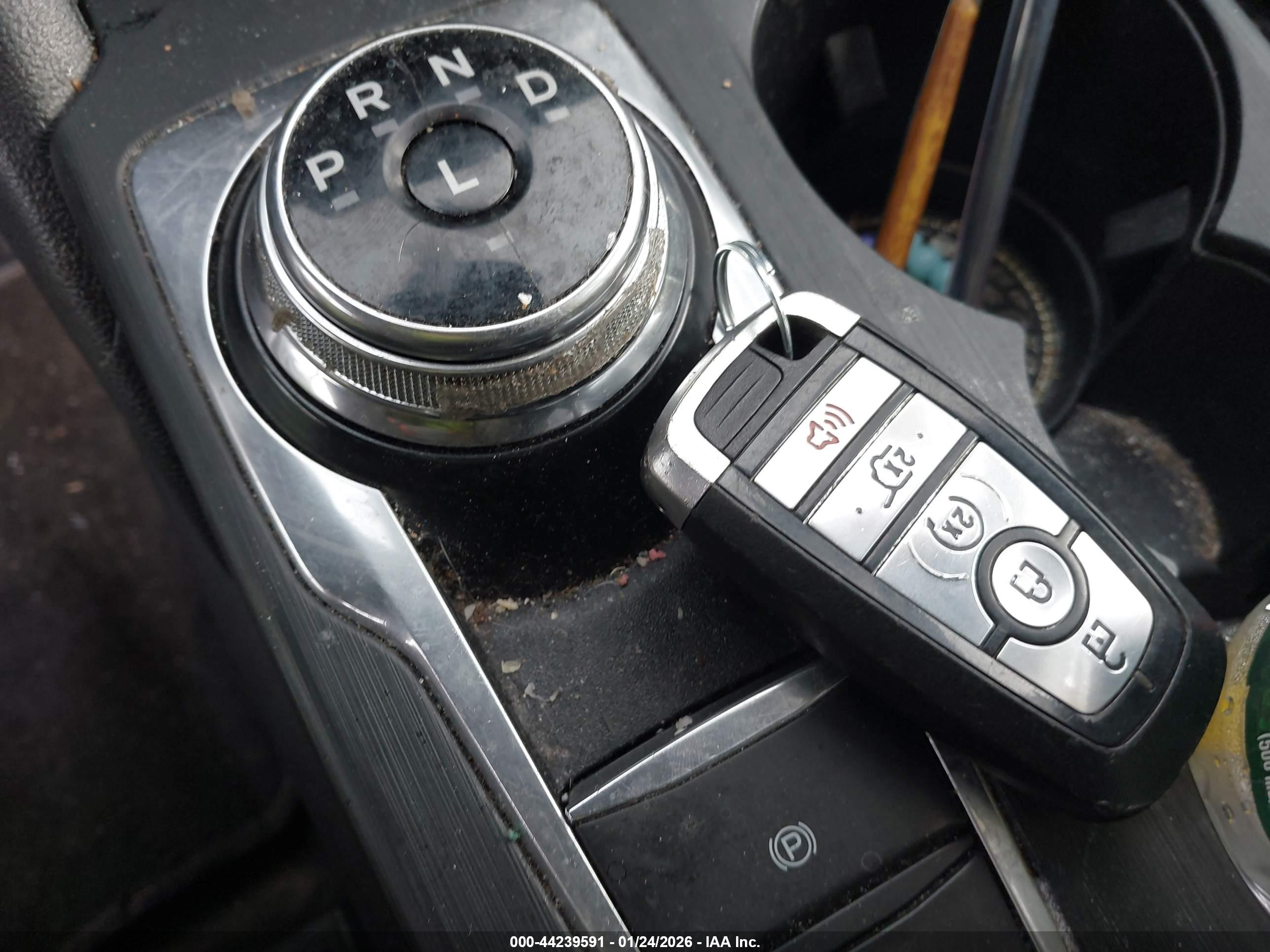 FORD ESCAPE image 11