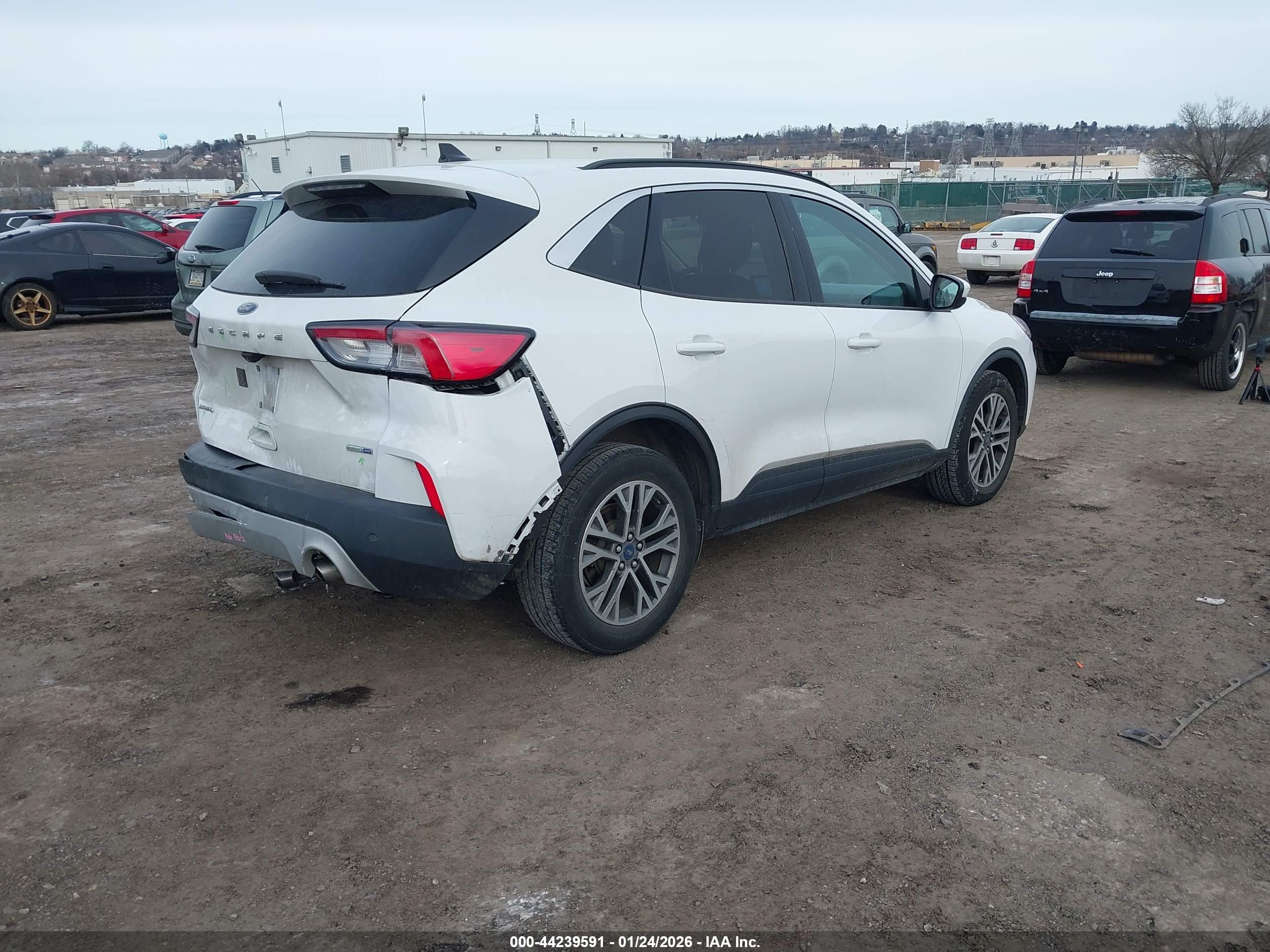 FORD ESCAPE image 4