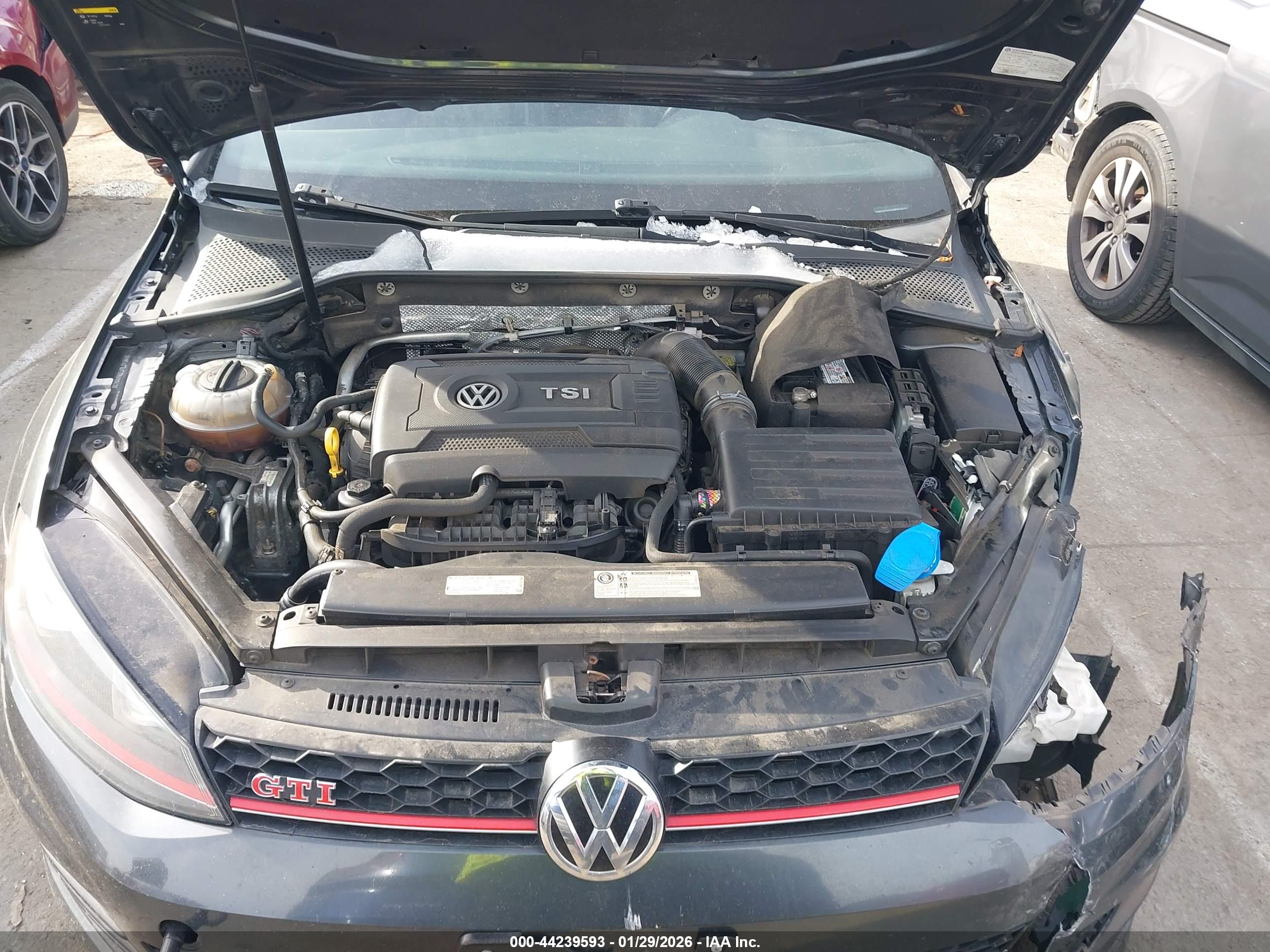 VOLKSWAGEN GOLF image 10