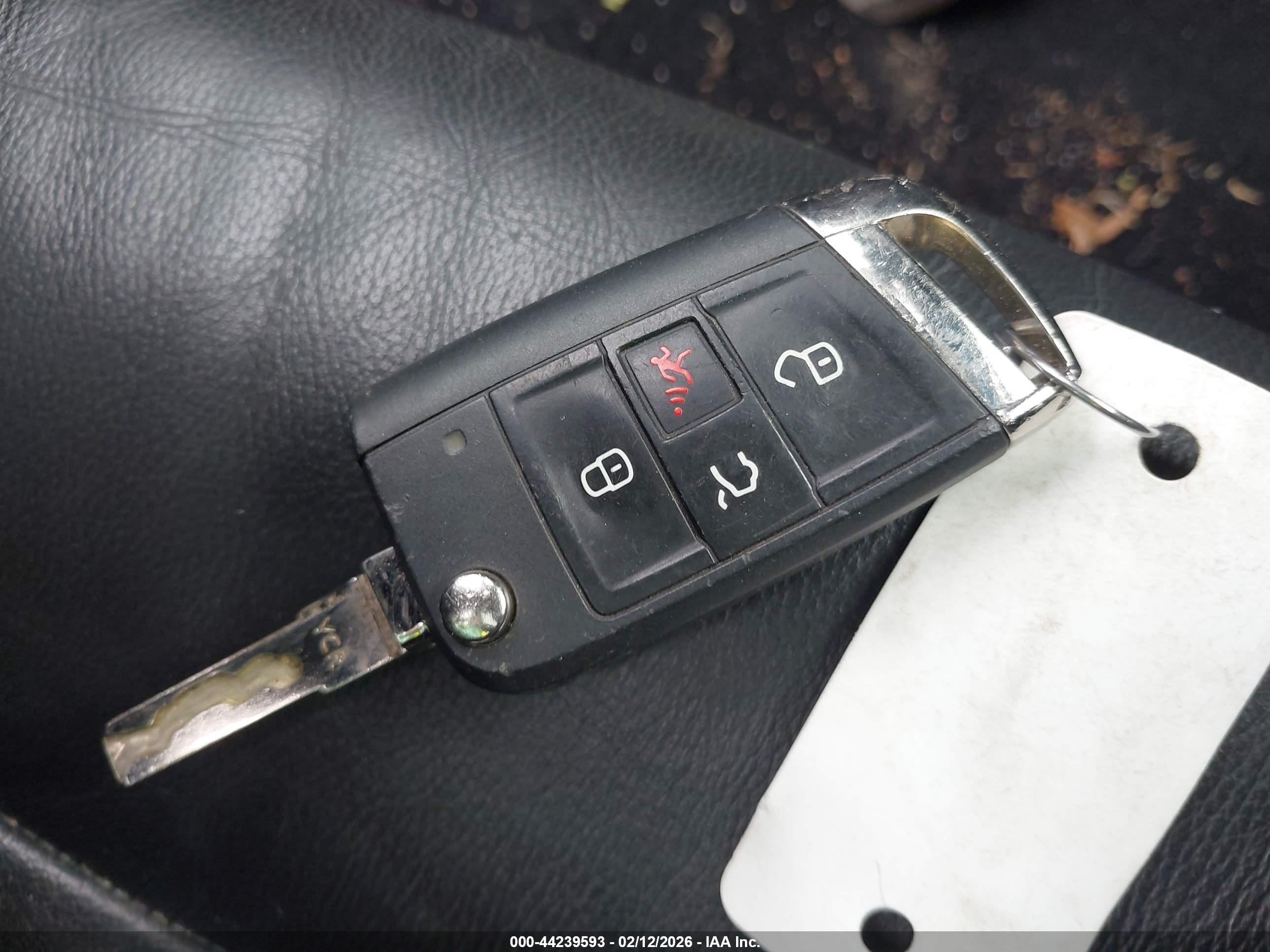 VOLKSWAGEN GOLF image 11