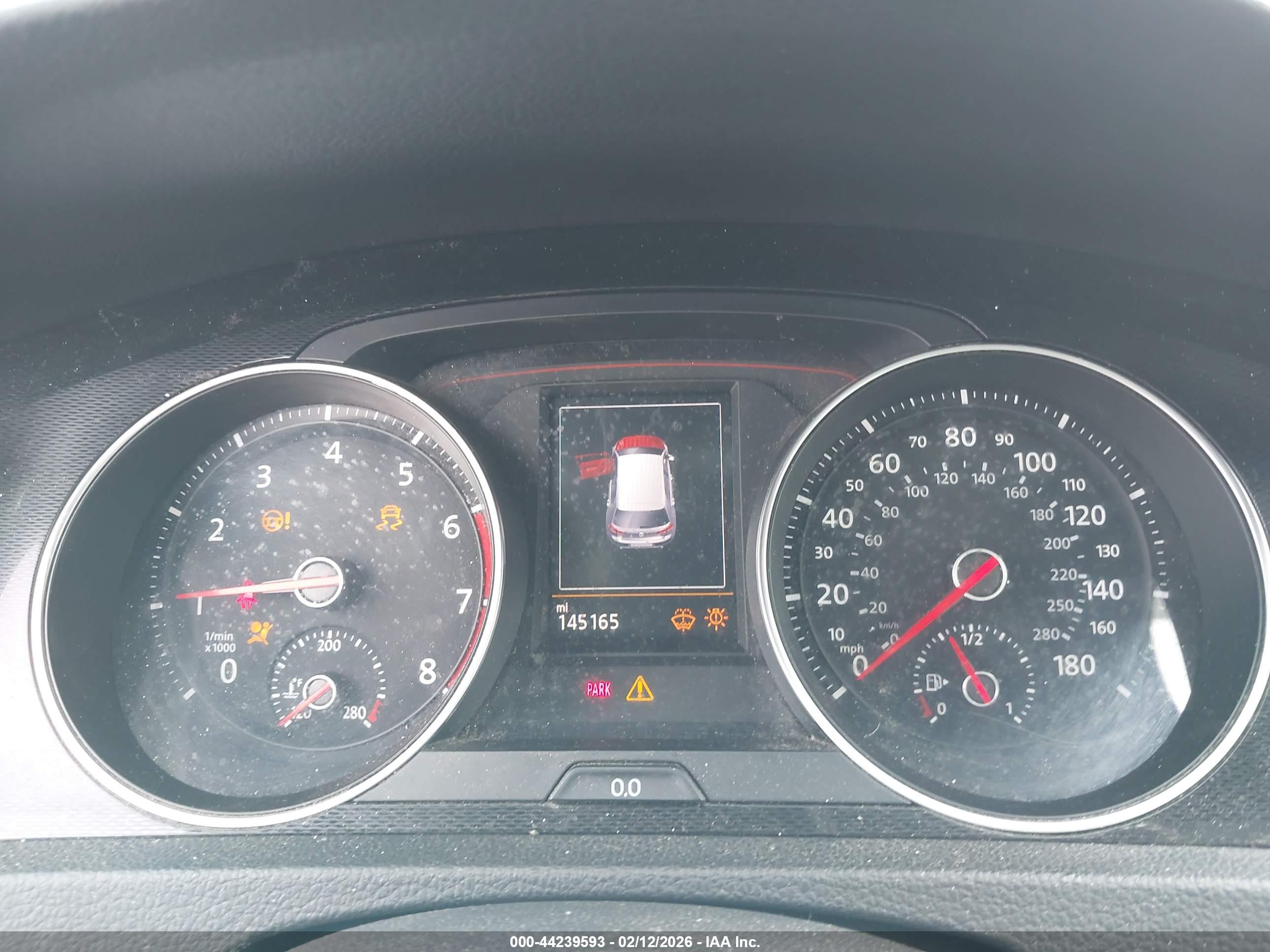 VOLKSWAGEN GOLF image 7